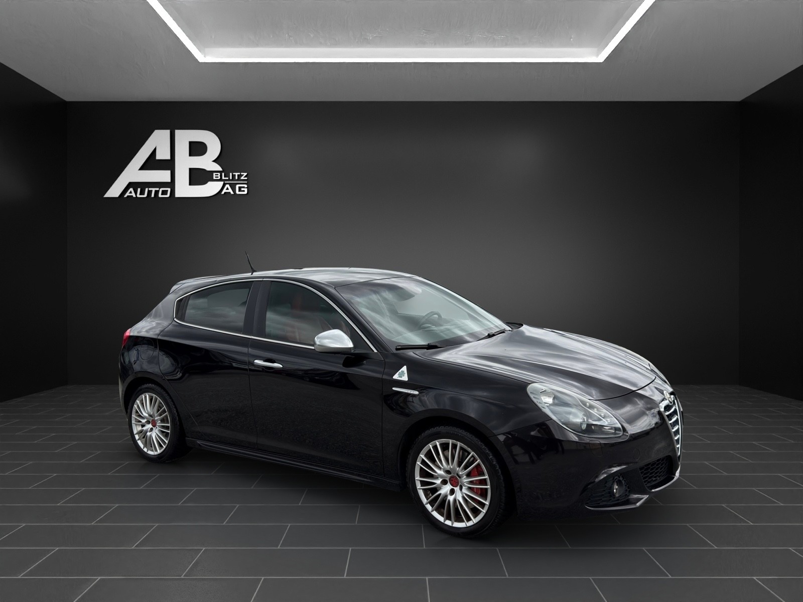 ALFA ROMEO Giulietta 1750 TBi Quadrifoglio Verde mit 235 PS-image-5