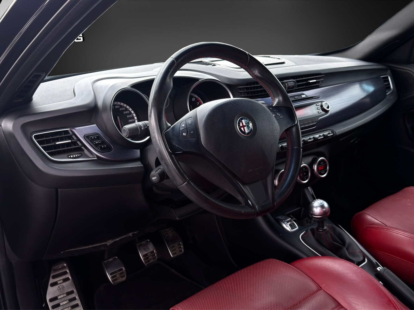 ALFA ROMEO Giulietta 1750 TBi Quadrifoglio Verde mit 235 PS-image-7