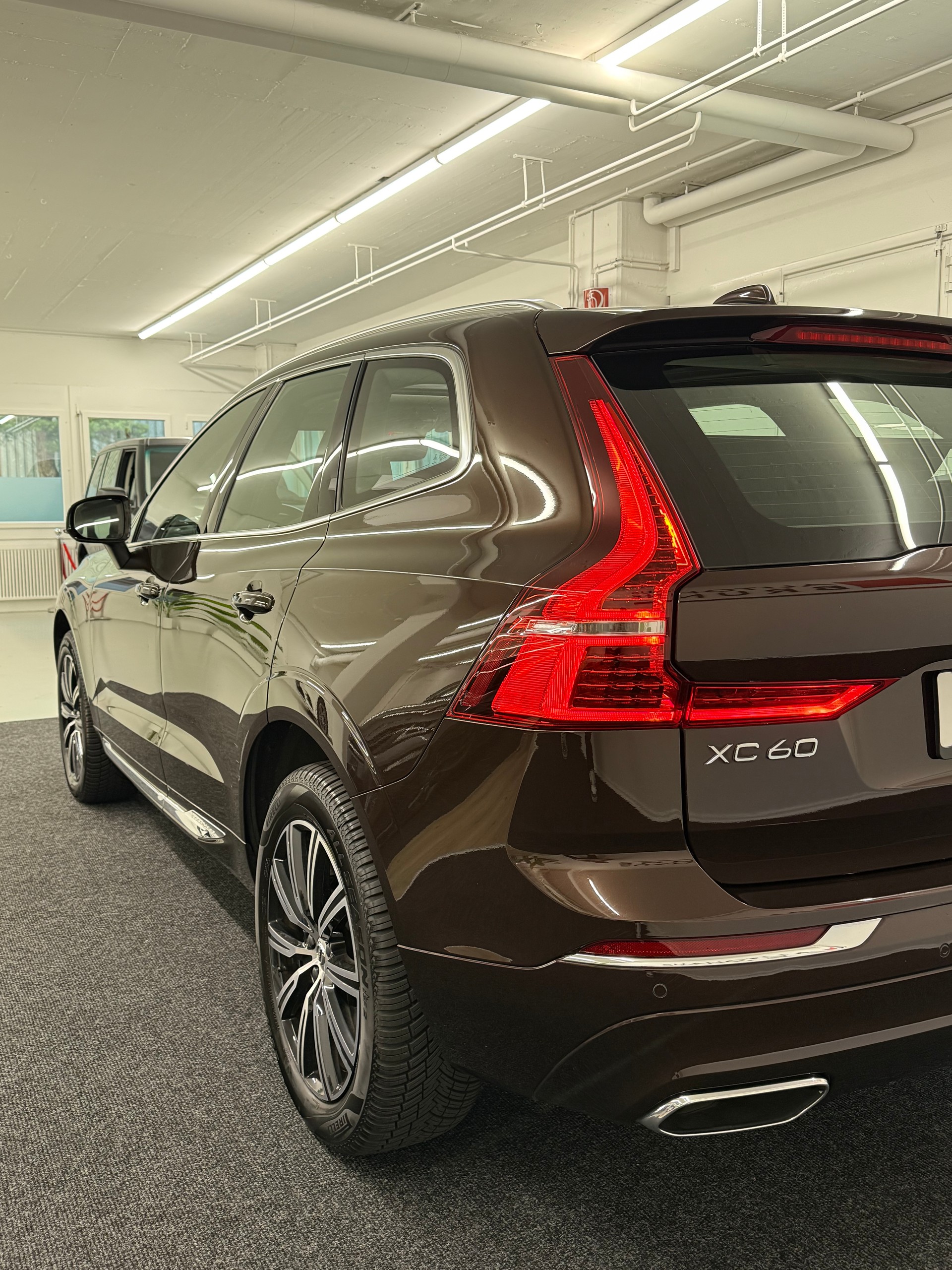 VOLVO XC60 B4 Diesel Mild Hybrid AWD Inscription Geartronic-image-7