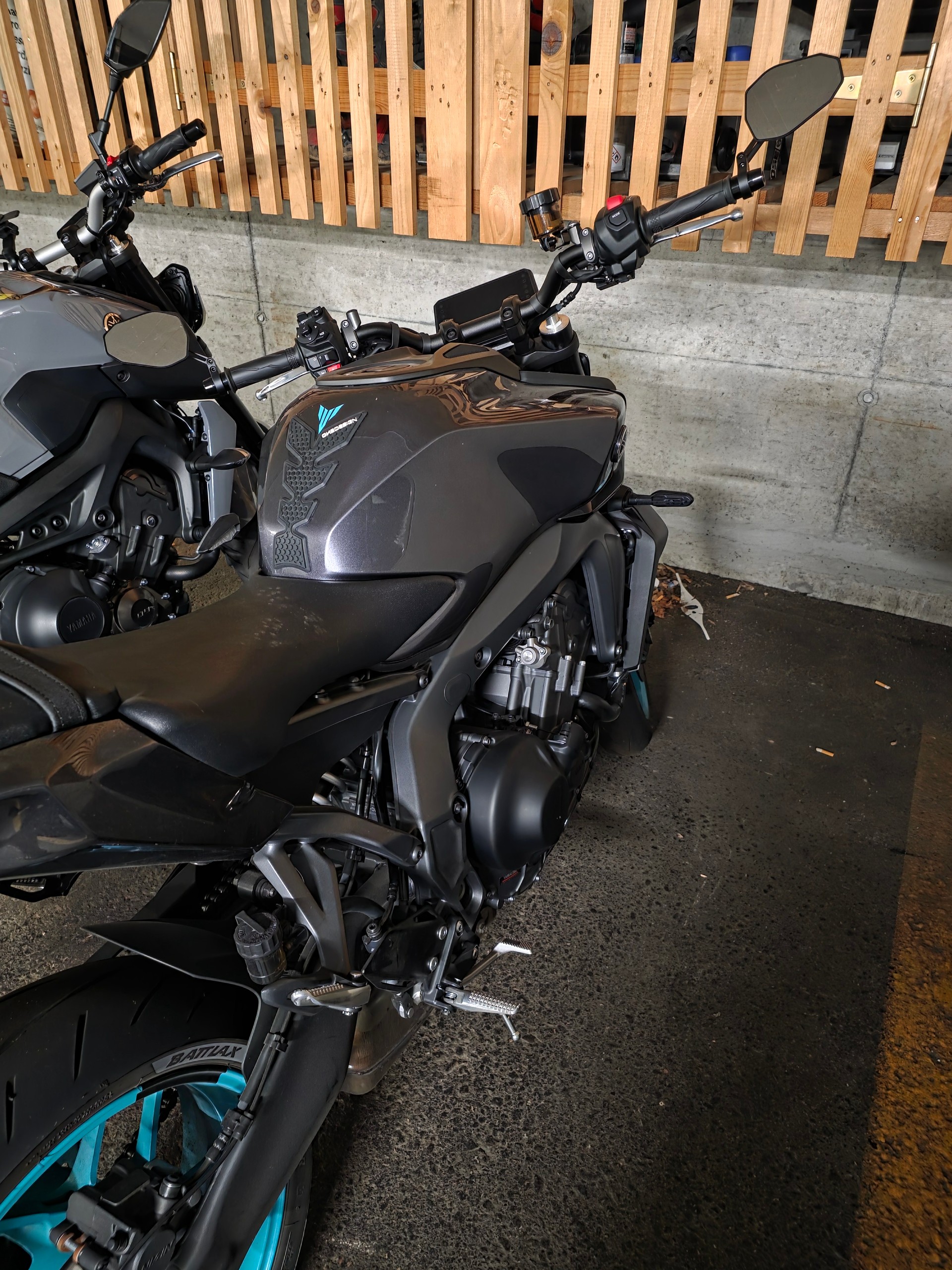 YAMAHA MT-09-image-0
