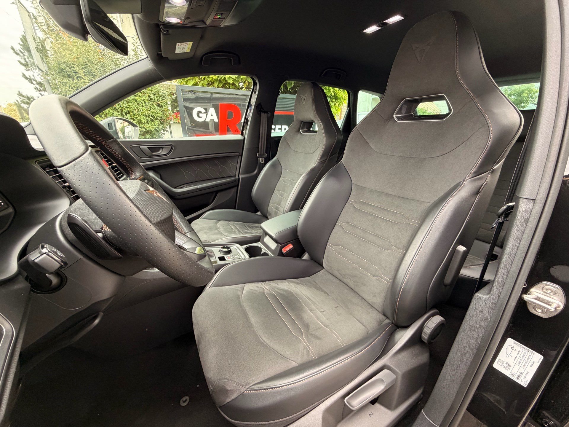 CUPRA Ateca 1.5 TSI ***ANHÄNGERKUPPLUNG SCHWENKBAR***-image-6