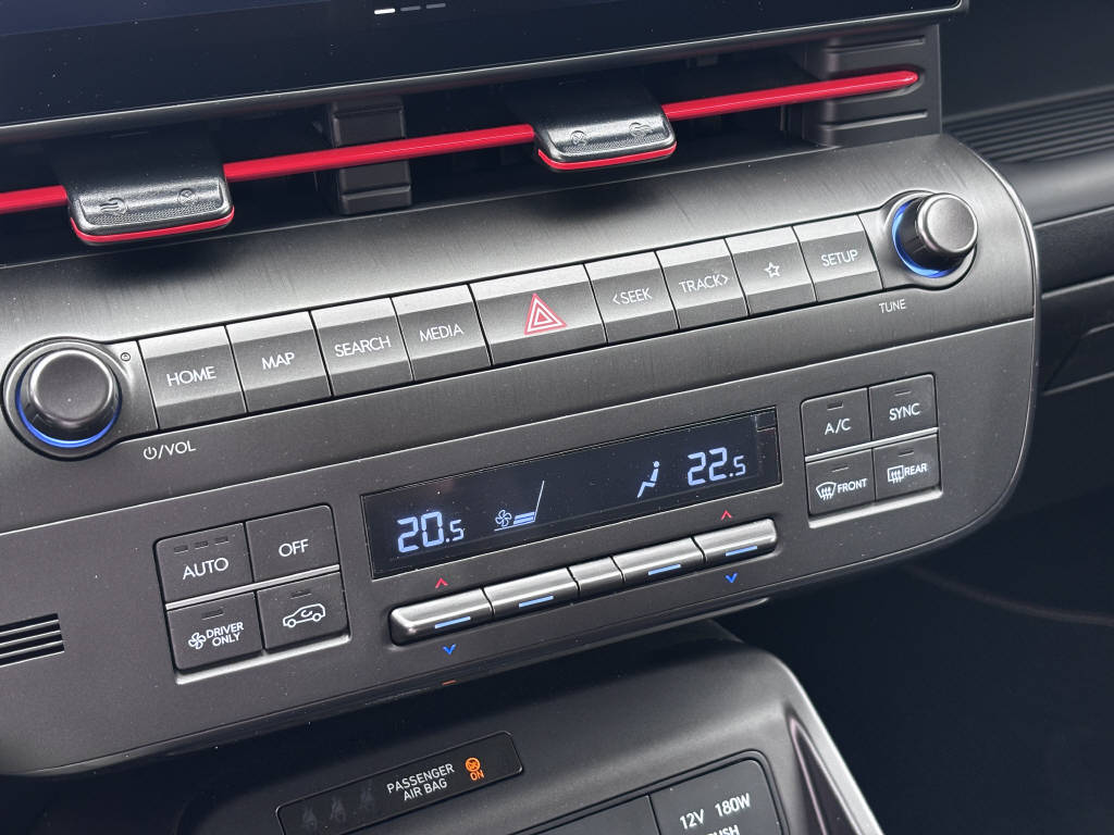 HYUNDAI Kona 1.6 GDi Hybrid N-Line-image-16