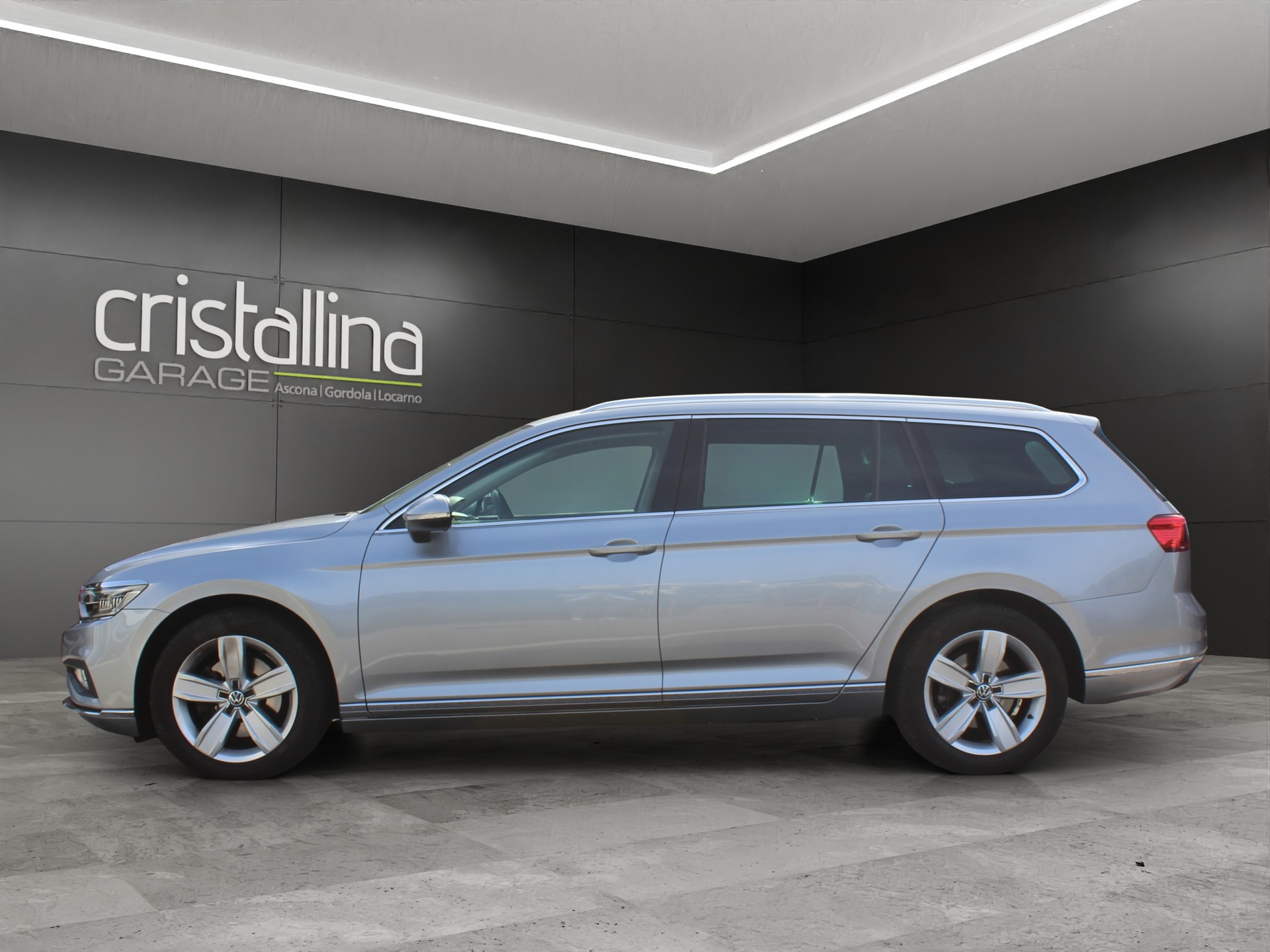 VW Passat Variant 2.0 TDI 190 Elegance DSG 4m-showroom-element-1