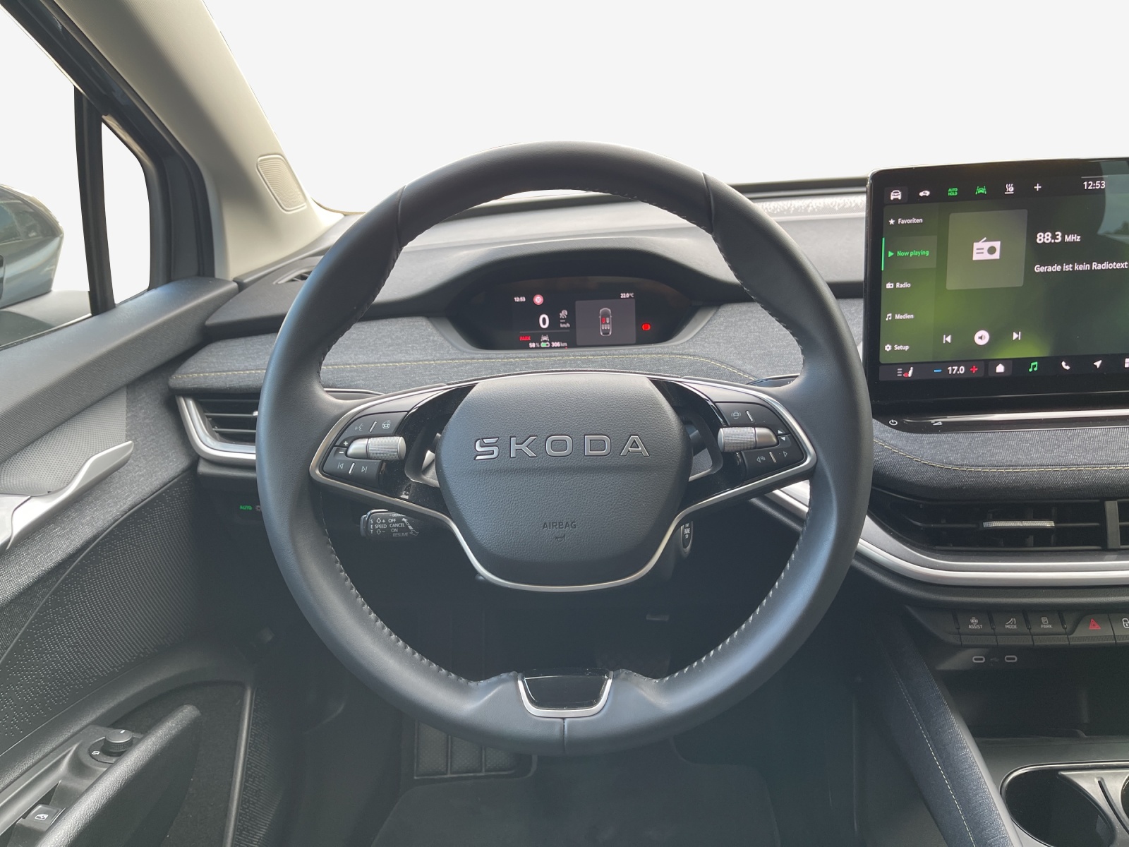 SKODA Elroq 85-image-9