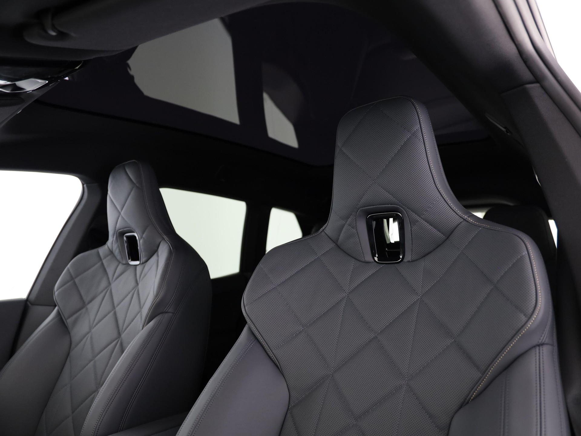 BMW iX I20 xDrive60-image-9