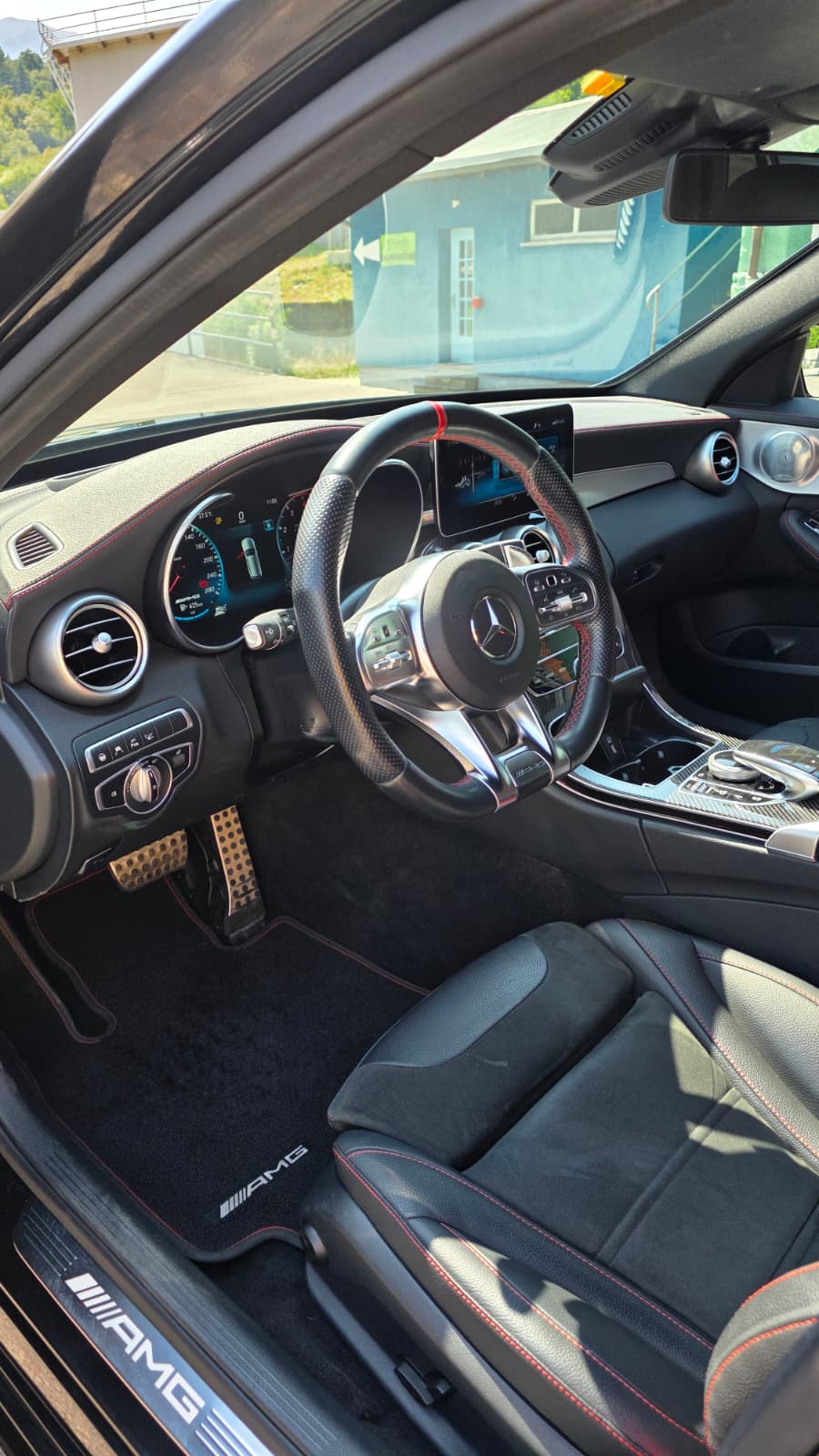MERCEDES-BENZ C 43 AMG 4matic-image-3