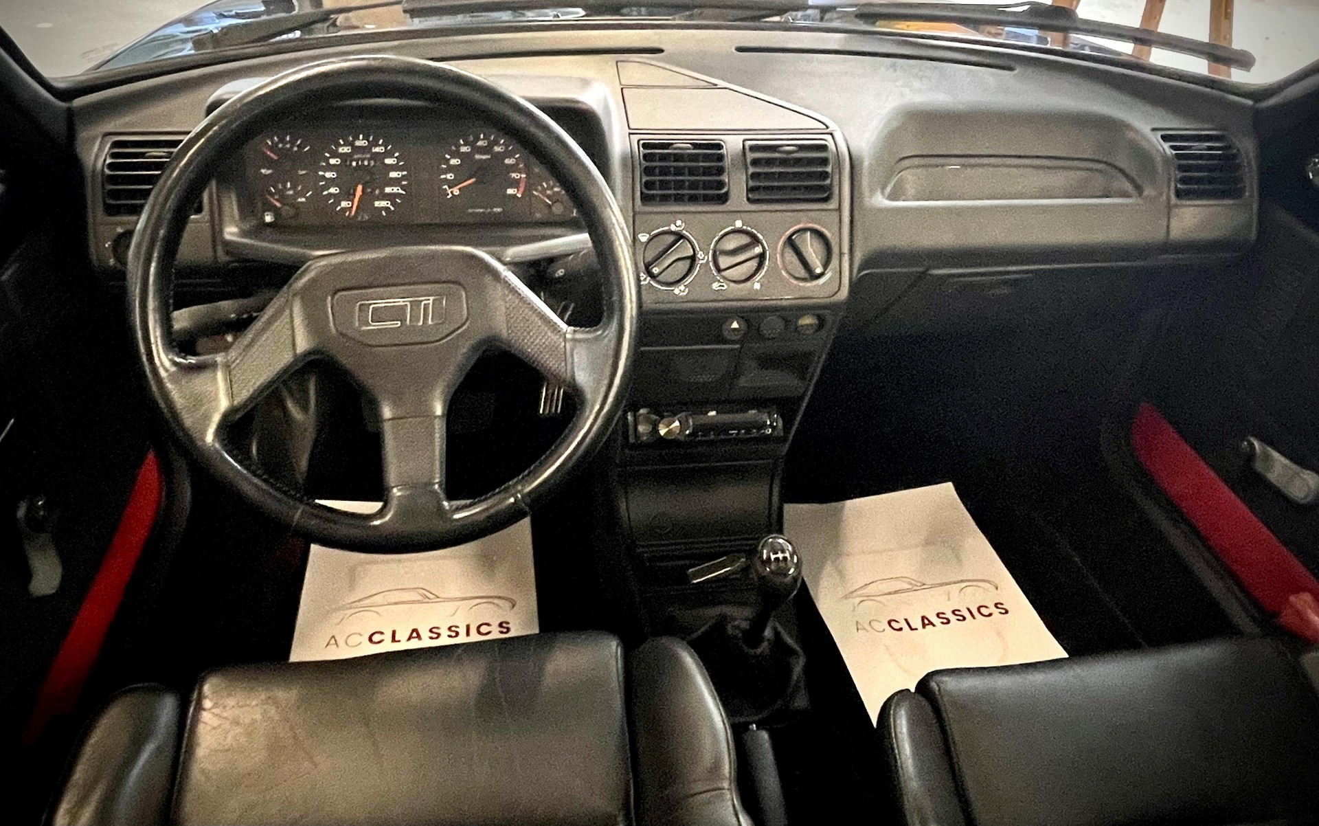 PEUGEOT 205 1.9 CTi-image-12