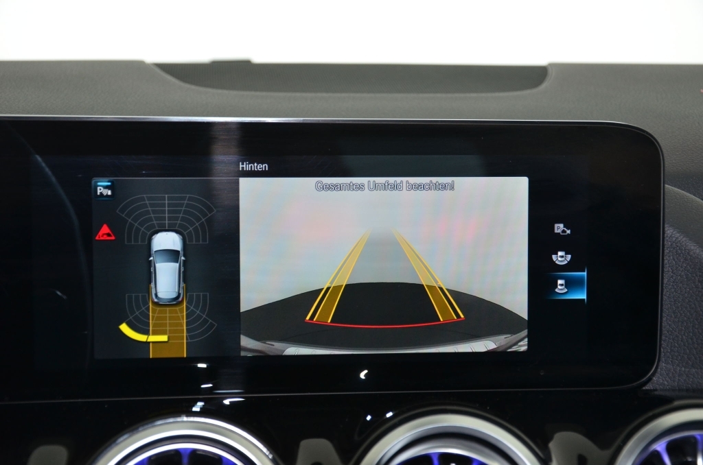 MERCEDES-BENZ GLA 45 S AMG 4Matic+-image-15