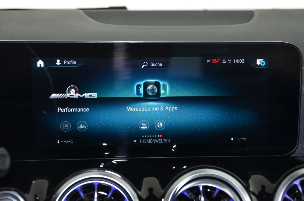MERCEDES-BENZ GLA 45 S AMG 4Matic+-image-18