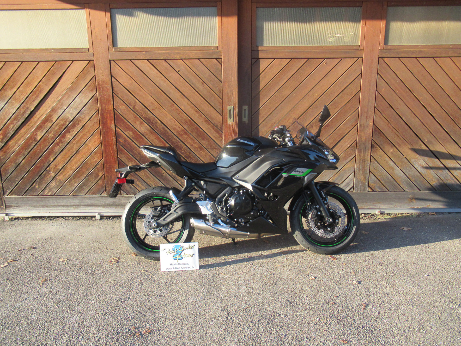 KAWASAKI Ninja 650-image-2