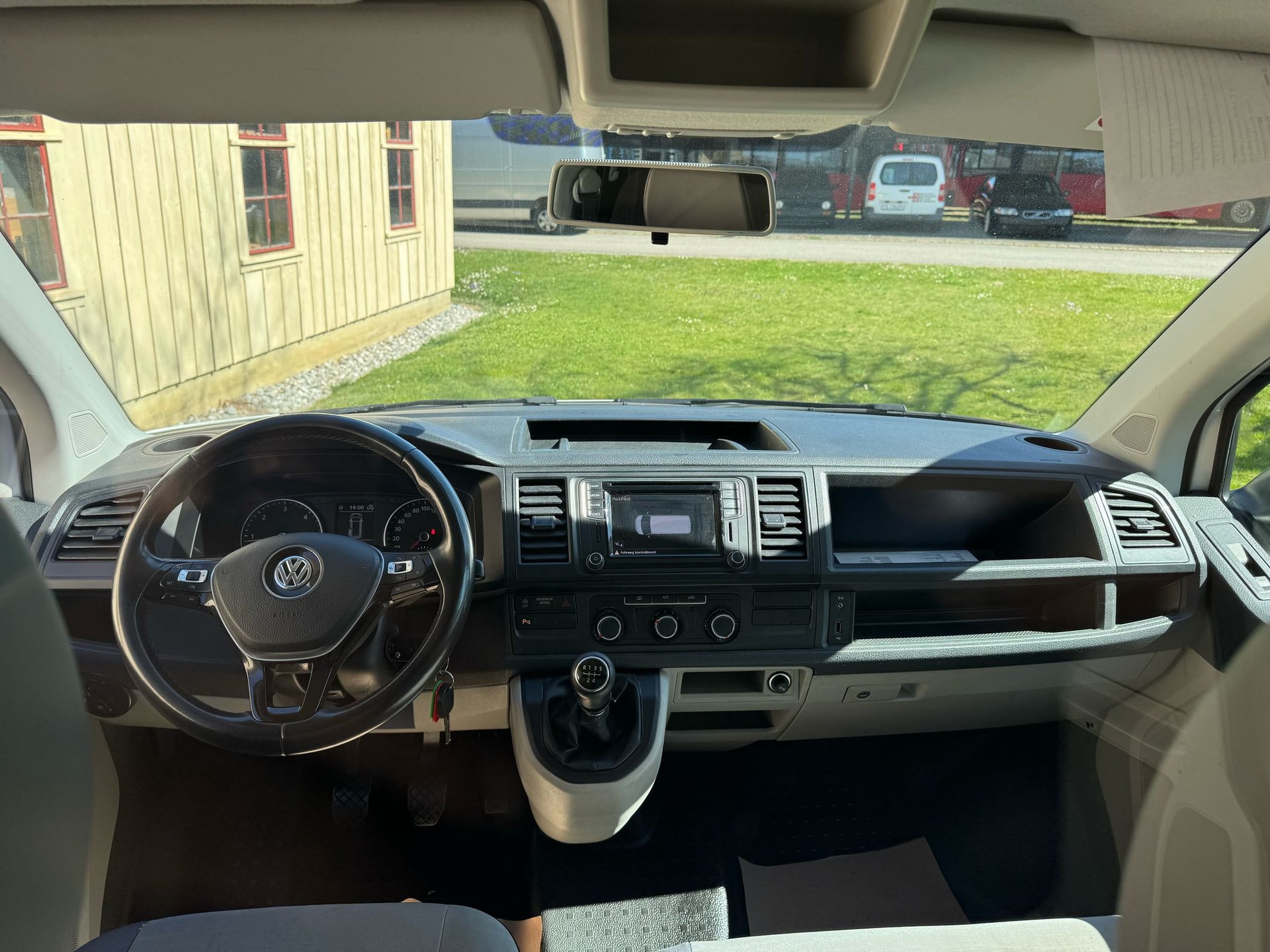 VW T6 2.0 TDI Euro 6-image-15