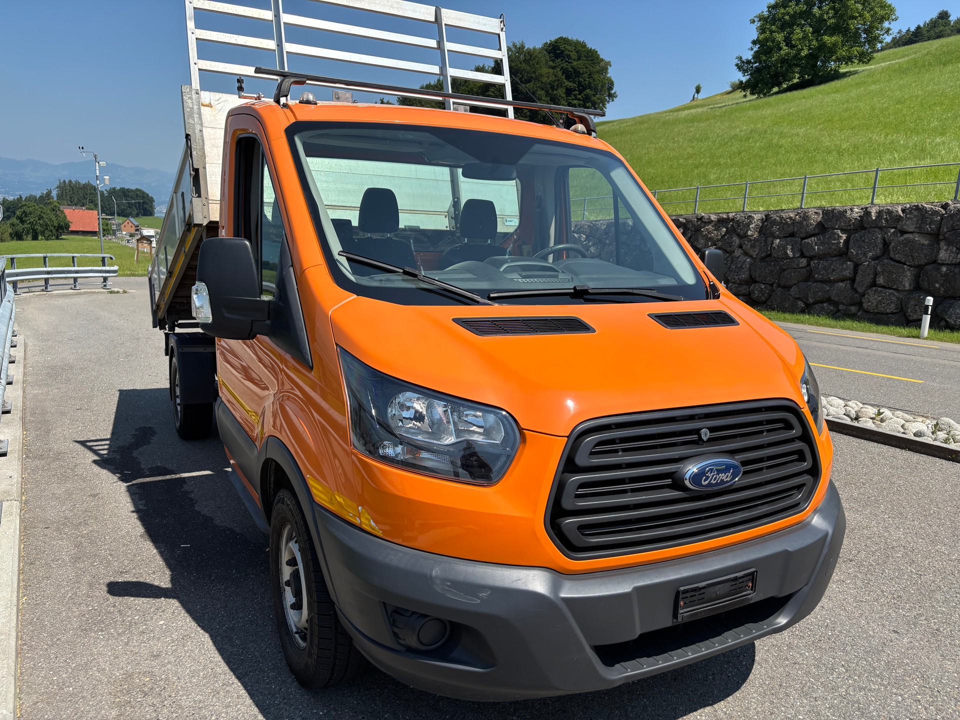 FORD Transit 350 L2 Ambiente 2.0 TDCi 130 4WD-image-2