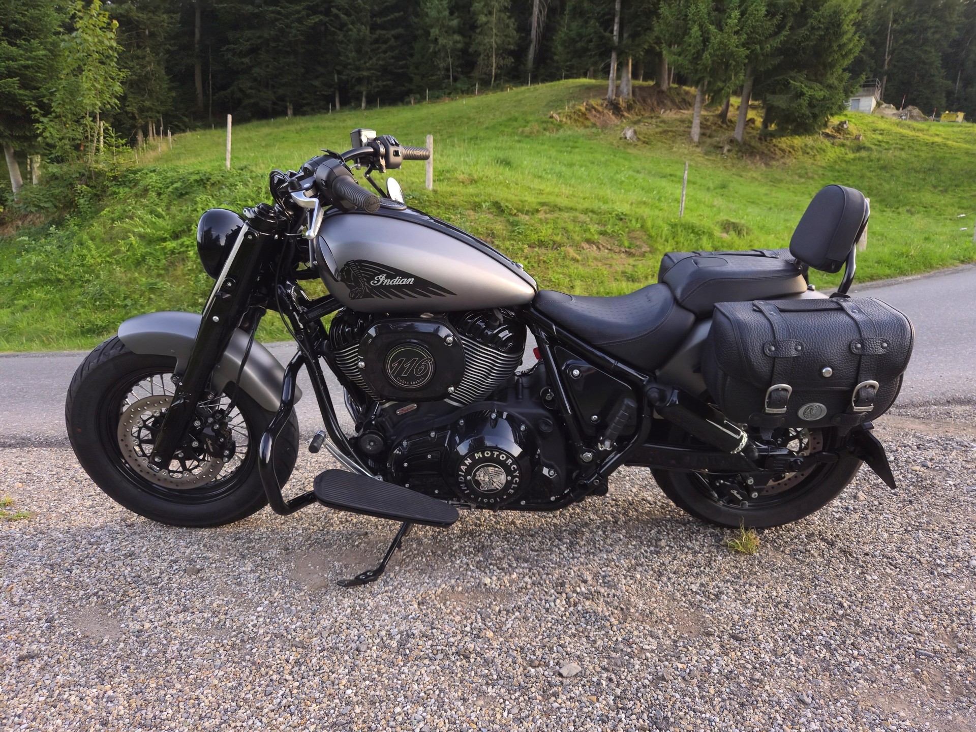 INDIAN Chief Bobber-image-1