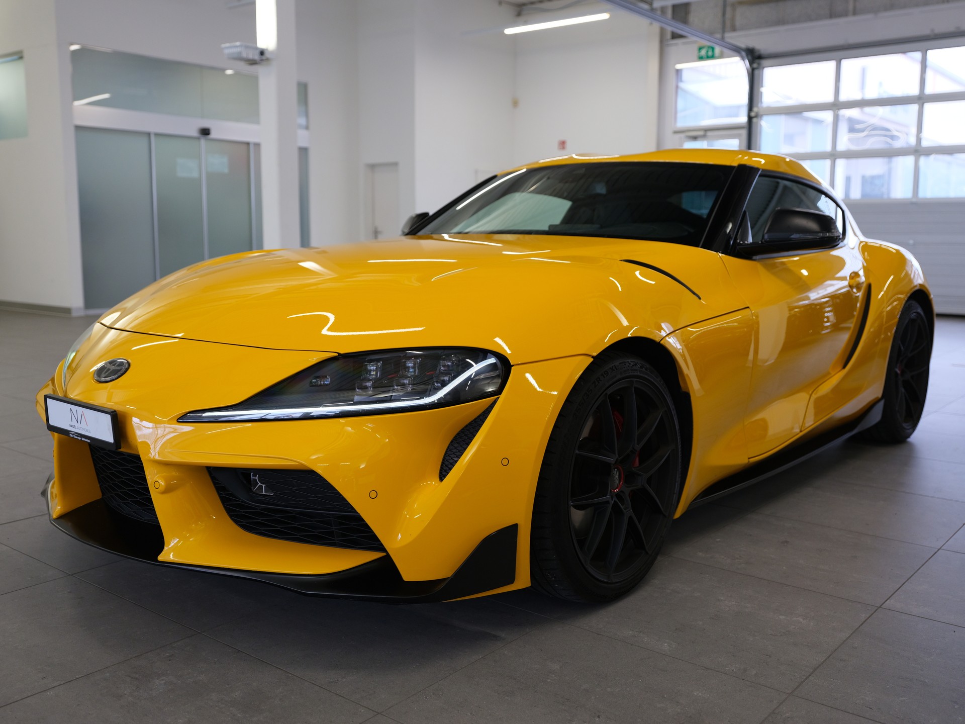 TOYOTA Supra GR 3.0i Turbo Premium Automat 8-showroom-element-3