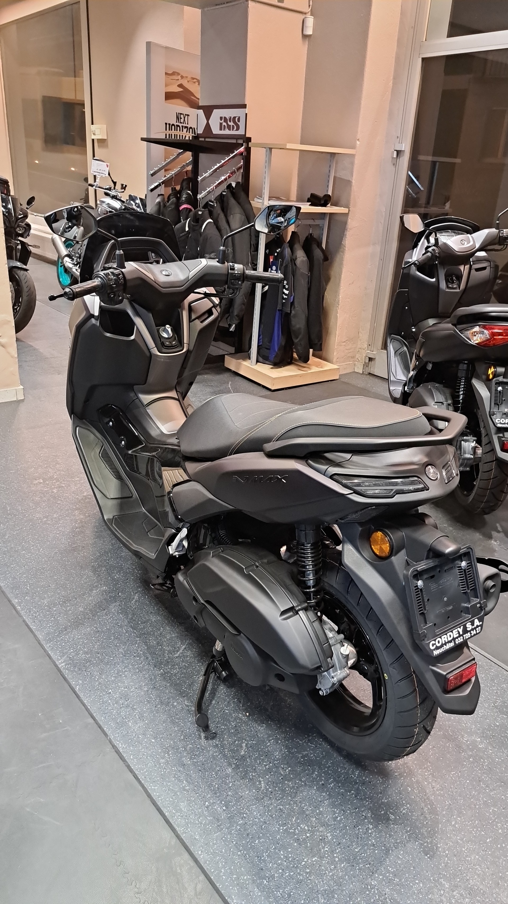 YAMAHA N-Max GPD 125 Tech Max-image-2