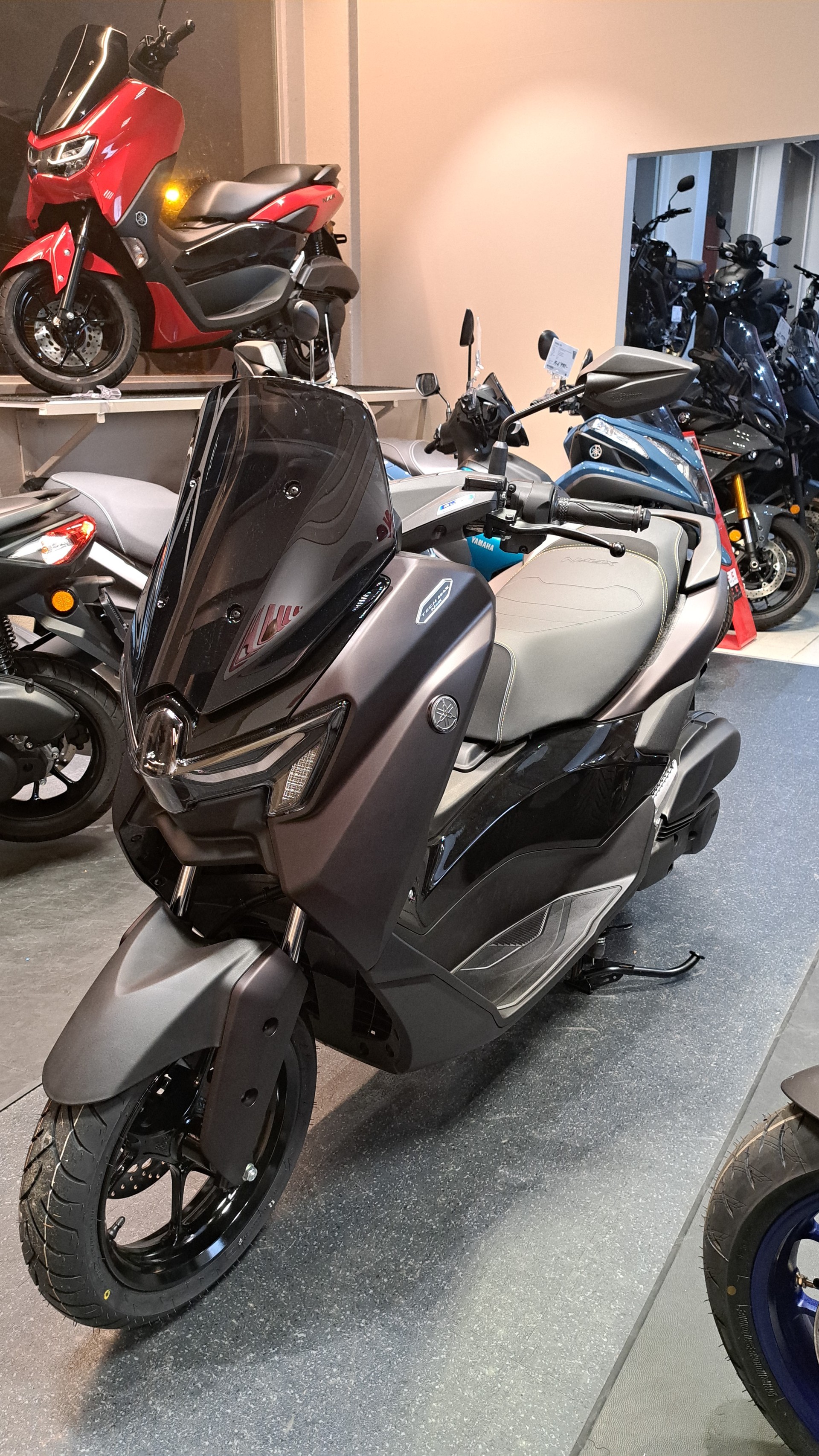 YAMAHA N-Max GPD 125 Tech Max-image-1