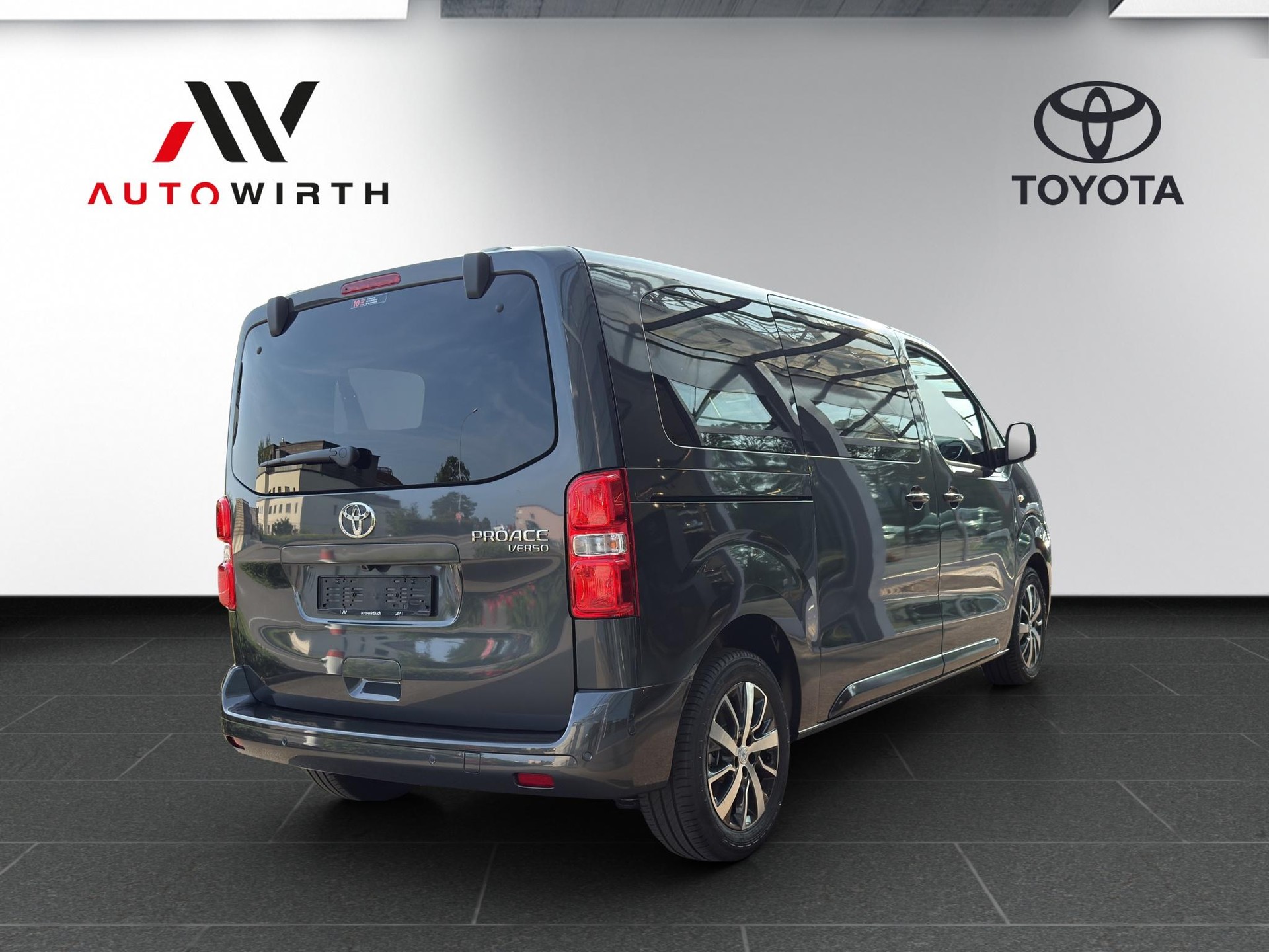 TOYOTA PROACE Verso L1 2.0 D Trend 8-Seater-image-4