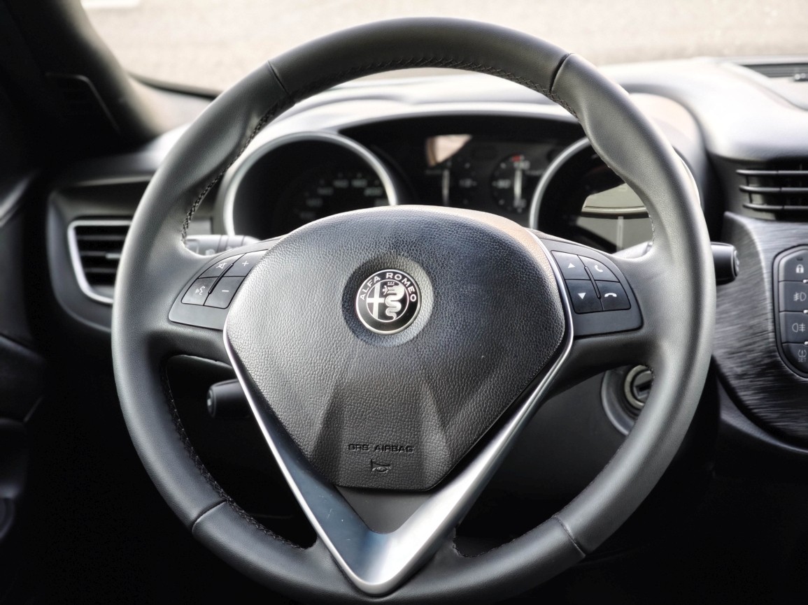 ALFA ROMEO Giulietta 1.4 TB Super-image-15