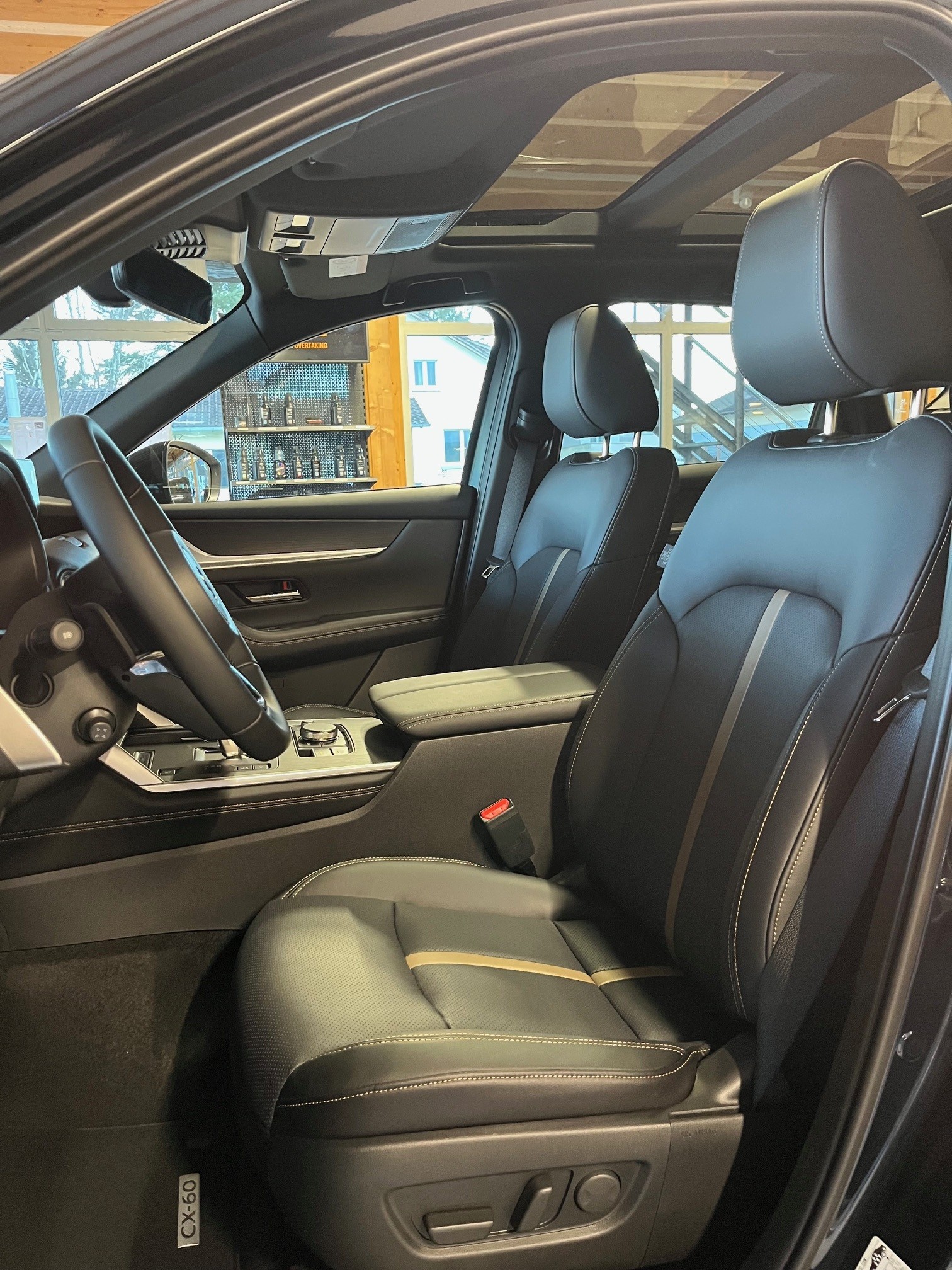 MAZDA CX-60 e-Skyactiv PHEV 327 AWD Homura Plus-image-5