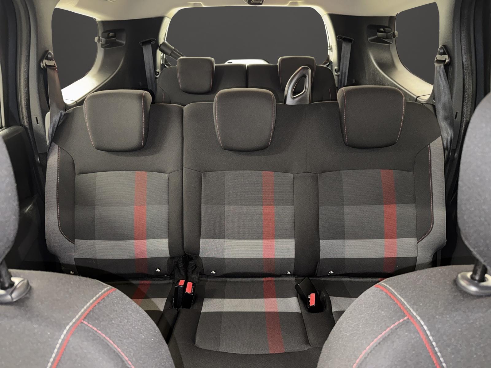 DACIA Lodgy 1.6 Stepway 7PL-image-9