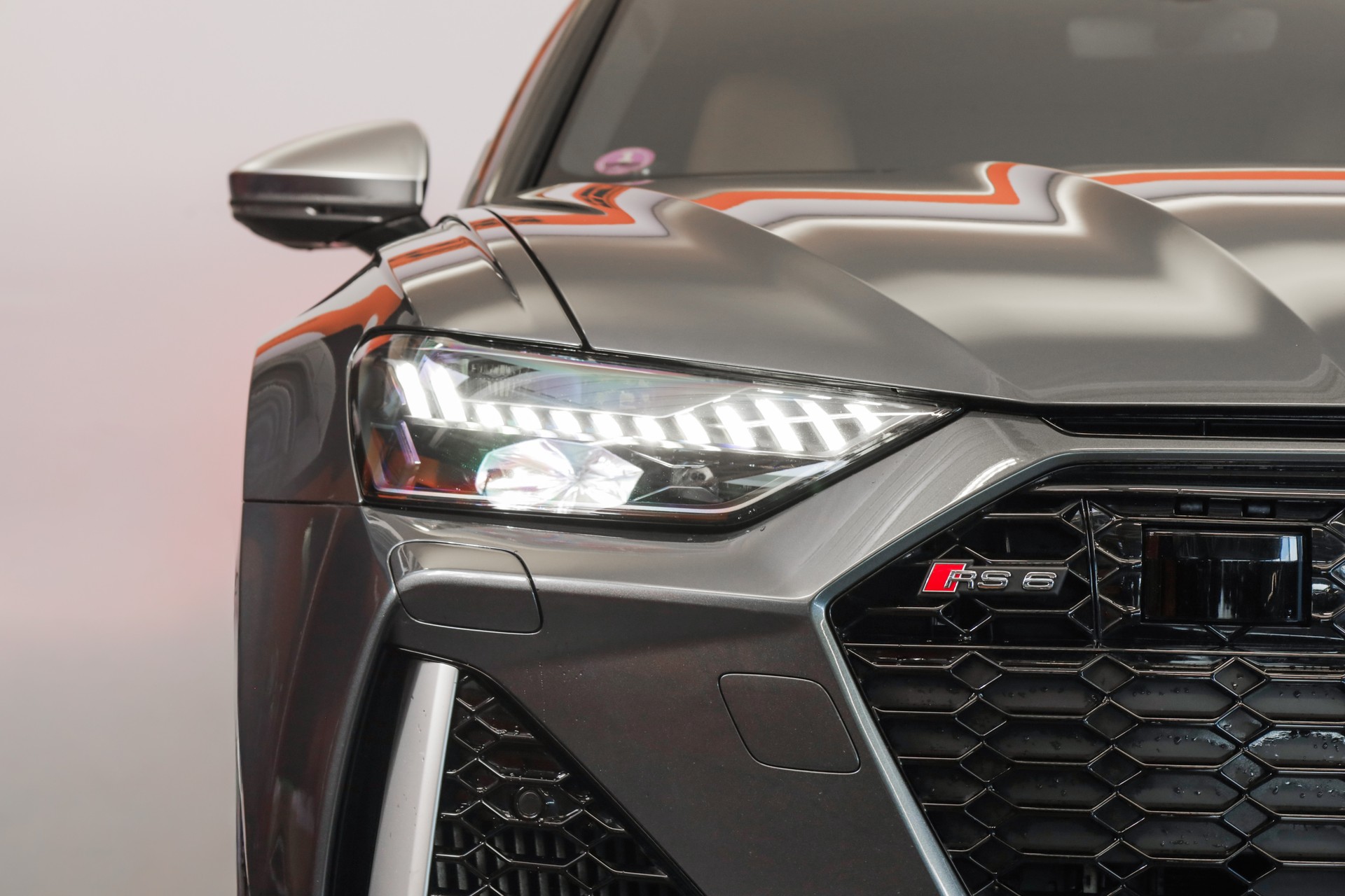 AUDI RS6 Avant 4.0 TFSI V8 quattro-image-6