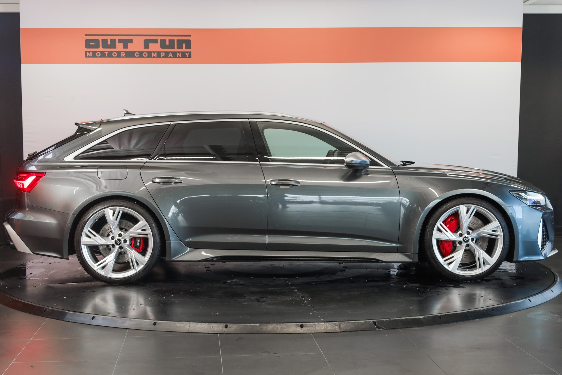 AUDI RS6 Avant 4.0 TFSI V8 quattro-image-5