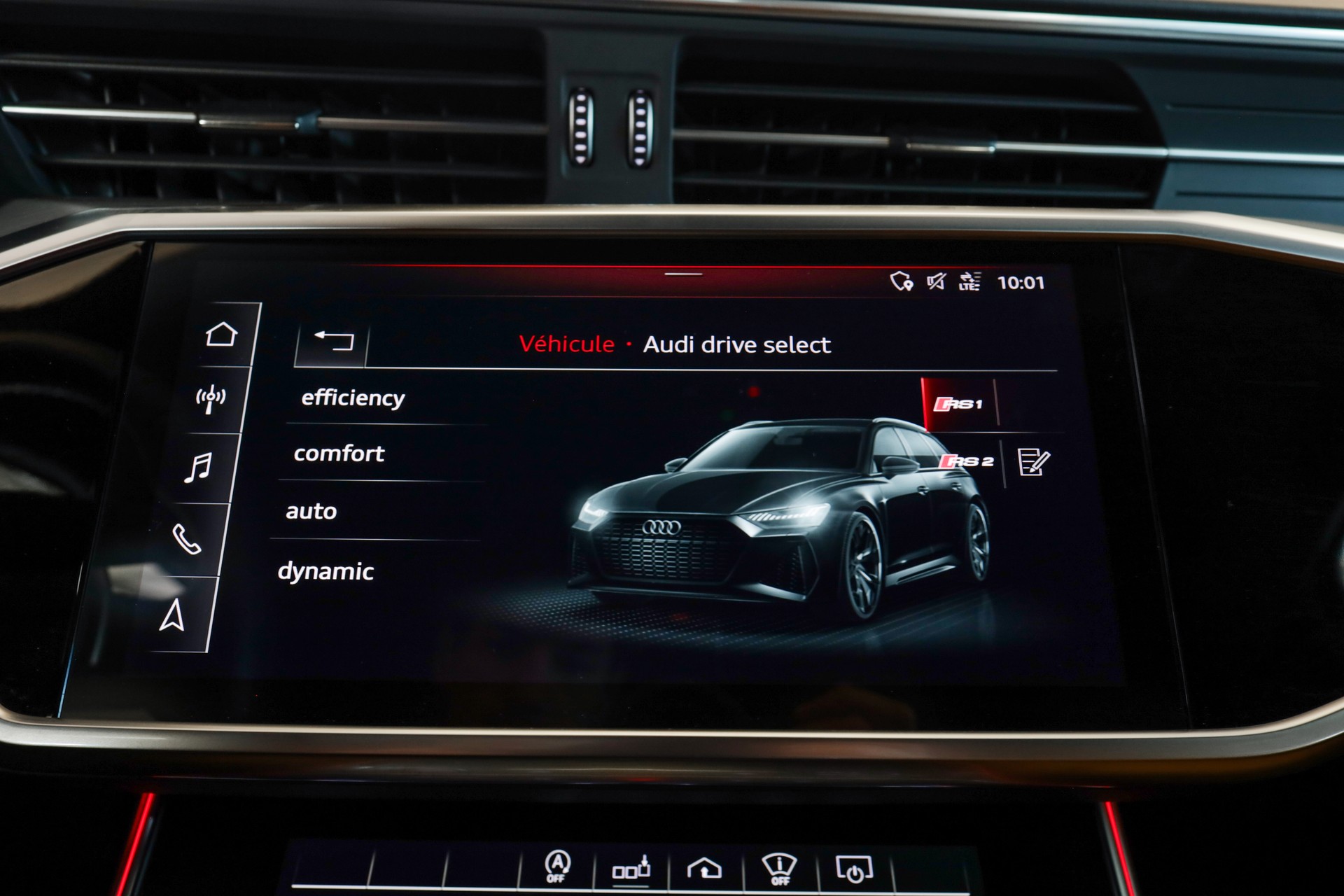 AUDI RS6 Avant 4.0 TFSI V8 quattro-image-21