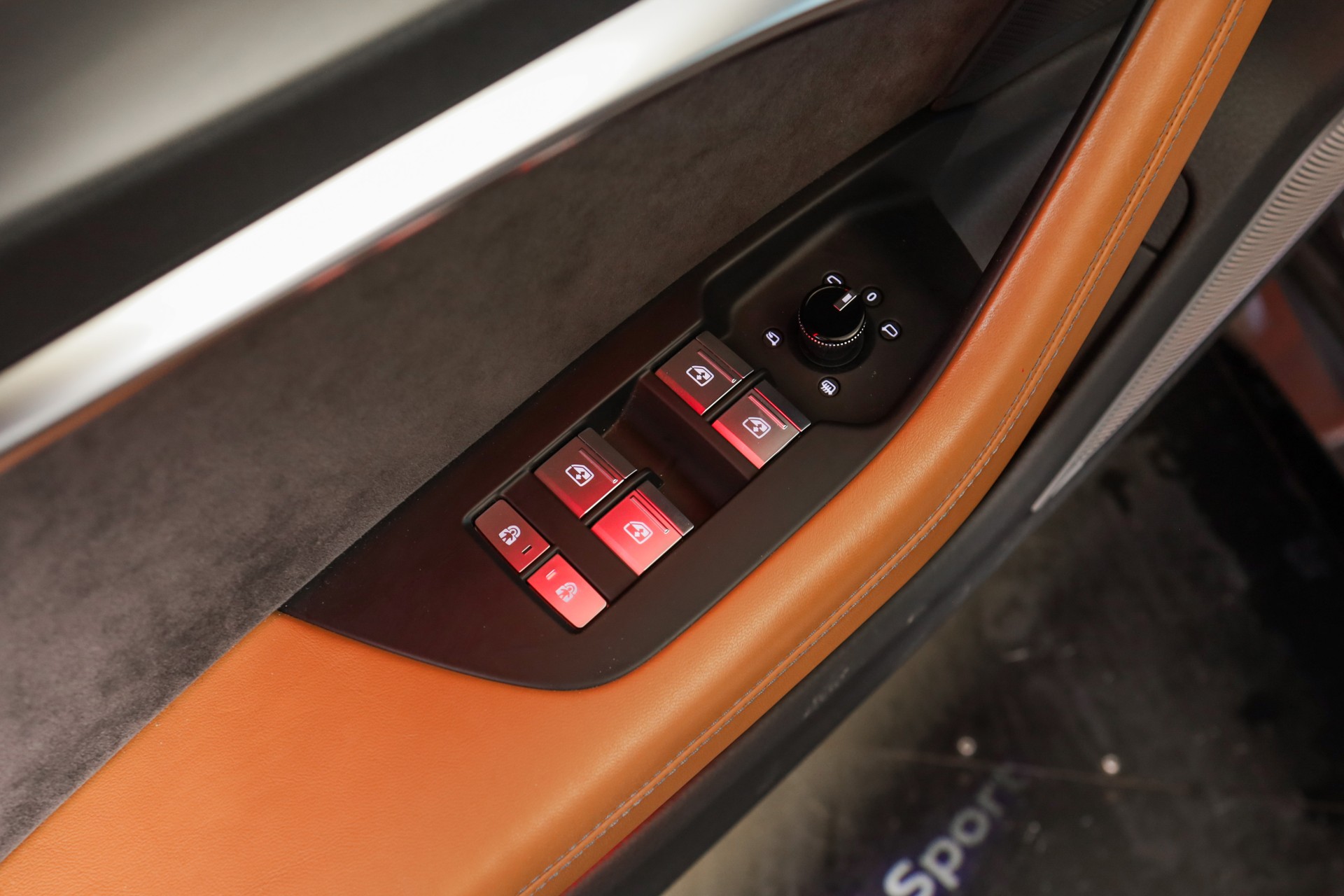 AUDI RS6 Avant 4.0 TFSI V8 quattro-image-18