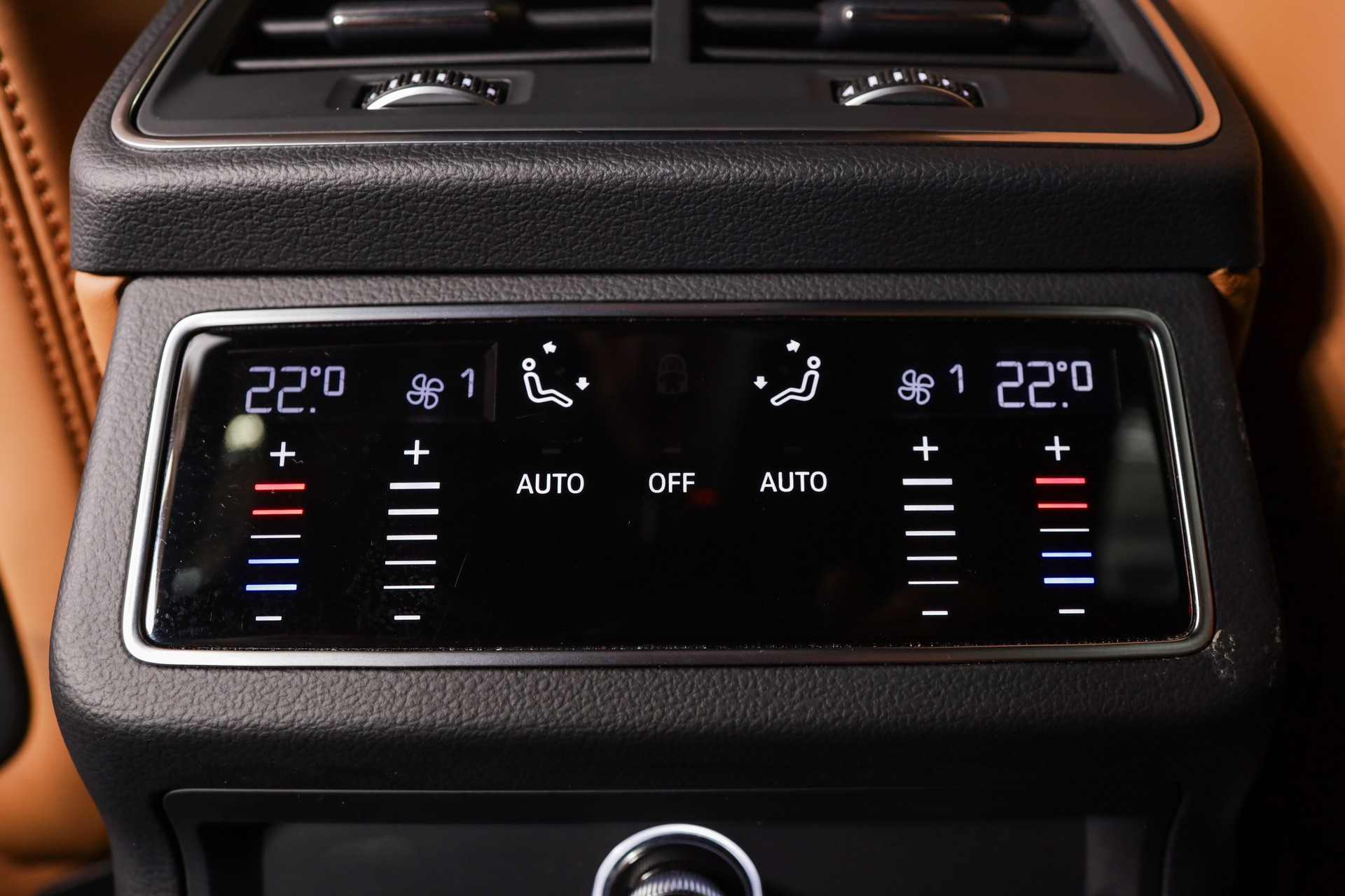AUDI RS6 Avant 4.0 TFSI V8 quattro-image-16