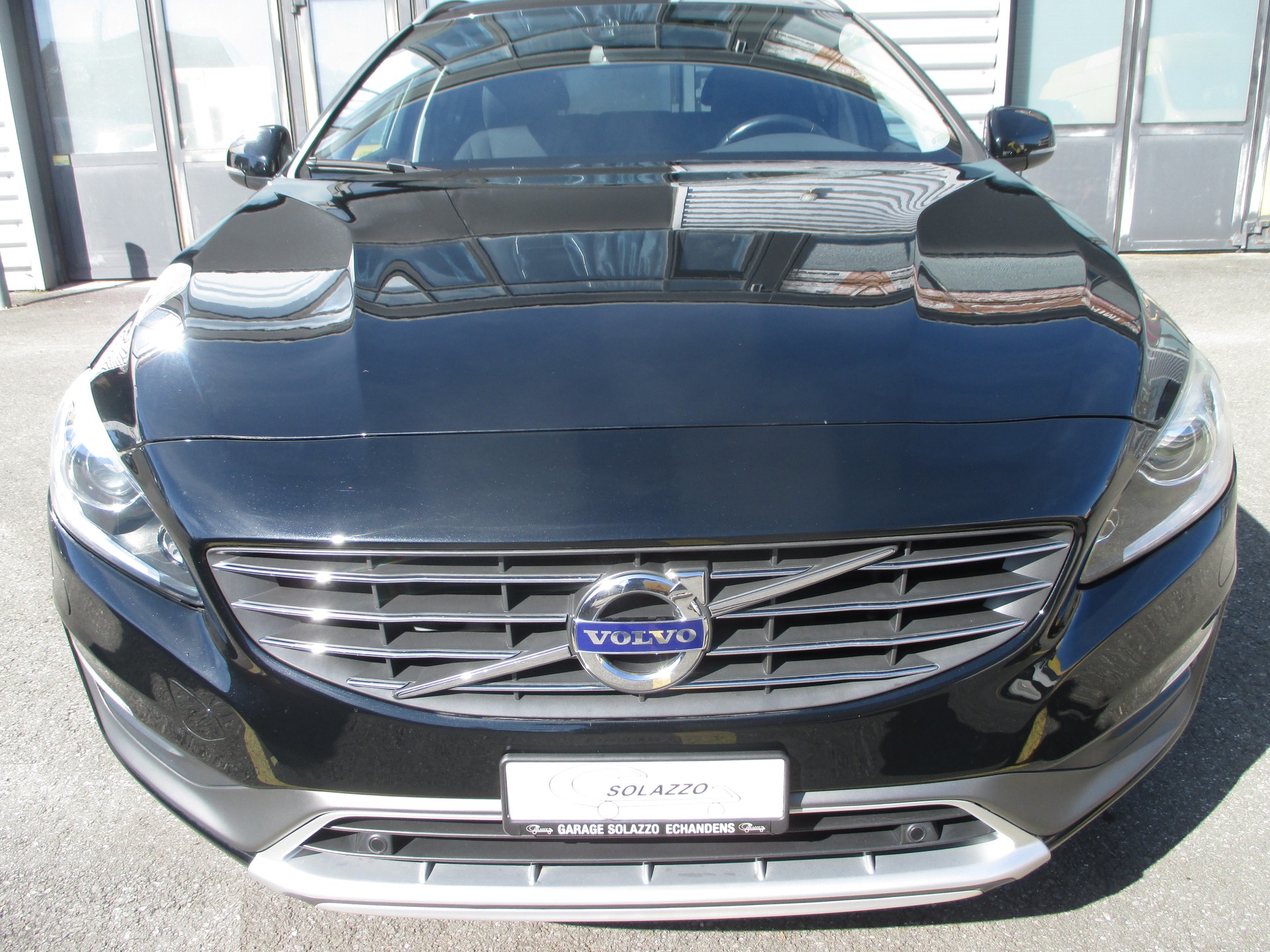 VOLVO V60 D4 AWD Geartronic-image-2