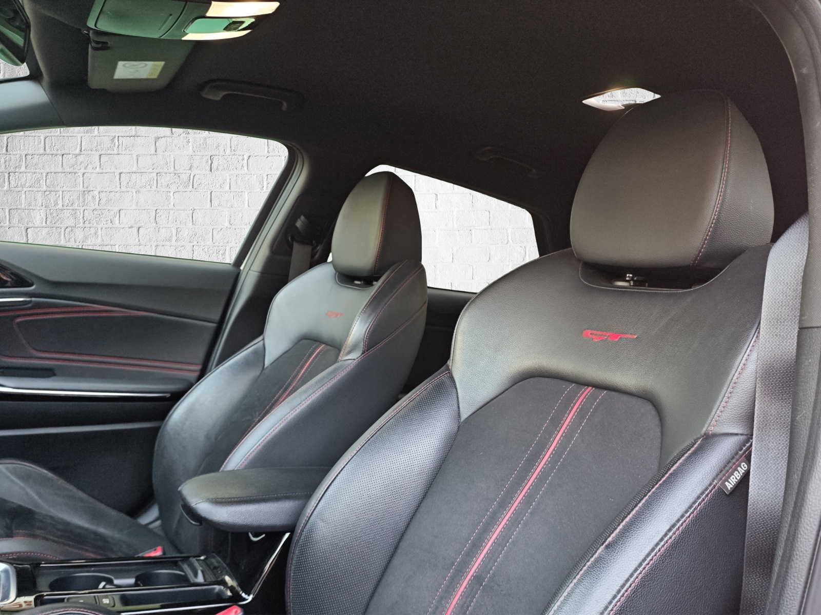 KIA ProCeed 1.6 T-GDi GT DCT-image-7