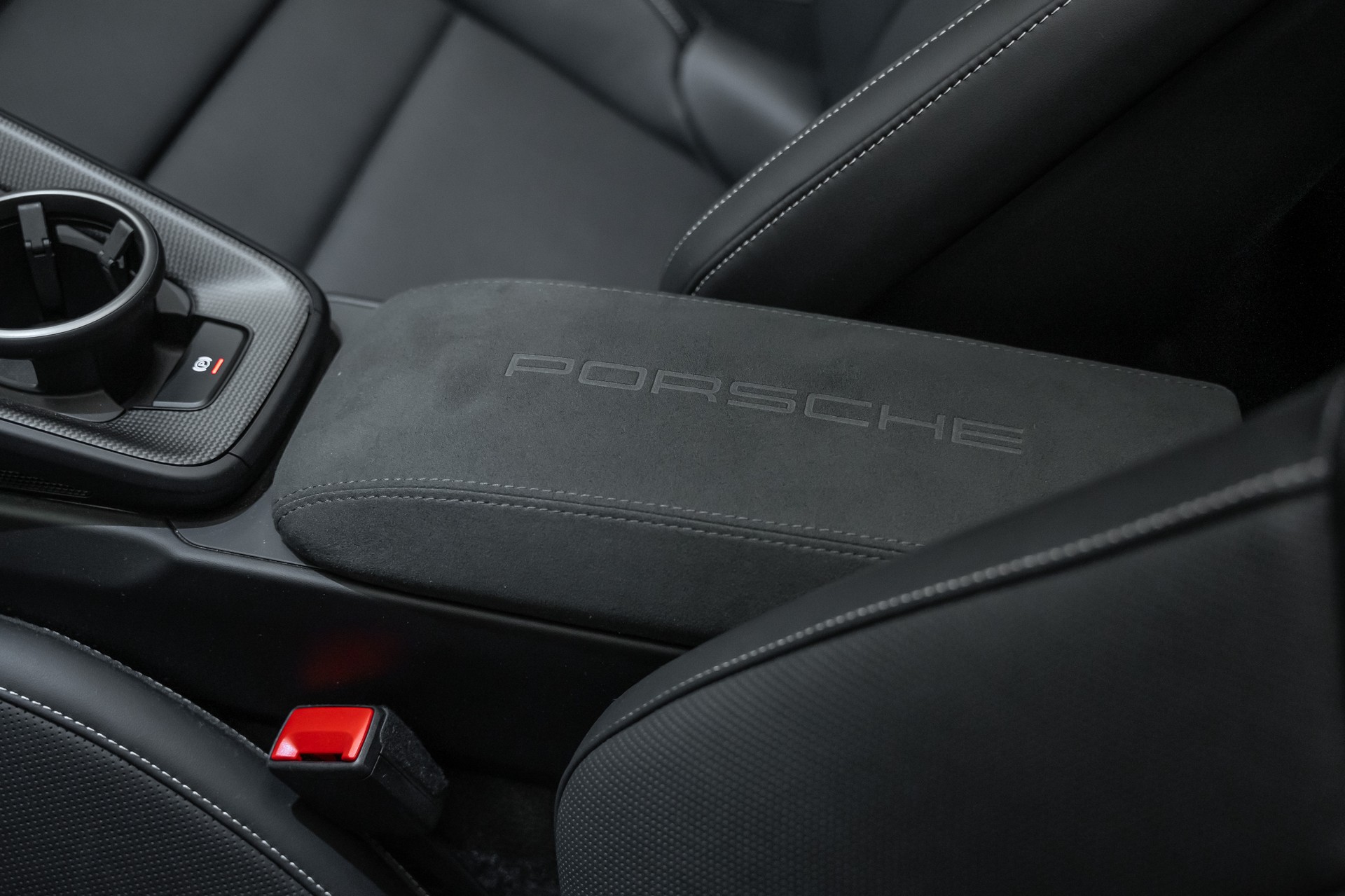 PORSCHE 911 Carrera 4 GTS PDK-image-20