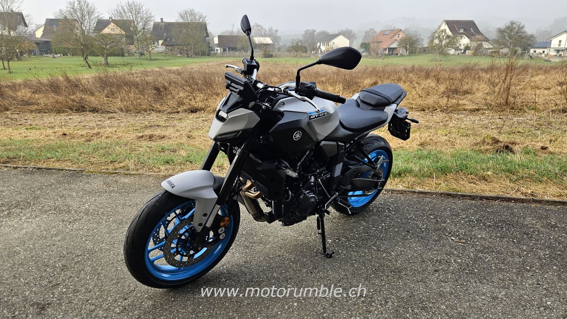 YAMAHA MT07 A-image-2