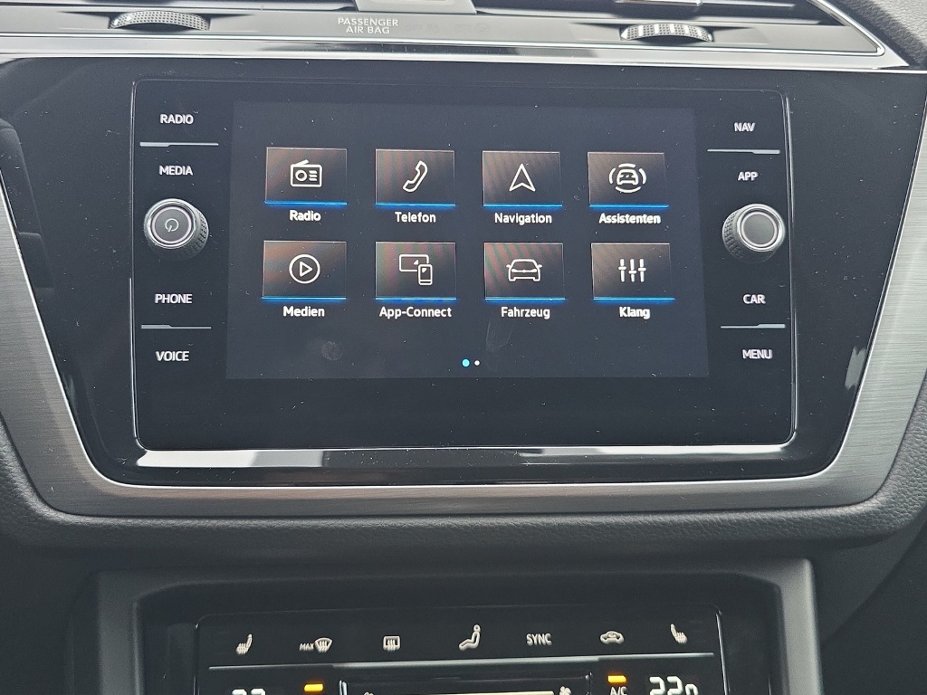 VW Touran 1.5 TSI Comfortline R-Line 7-Plätzer DSG-image-22