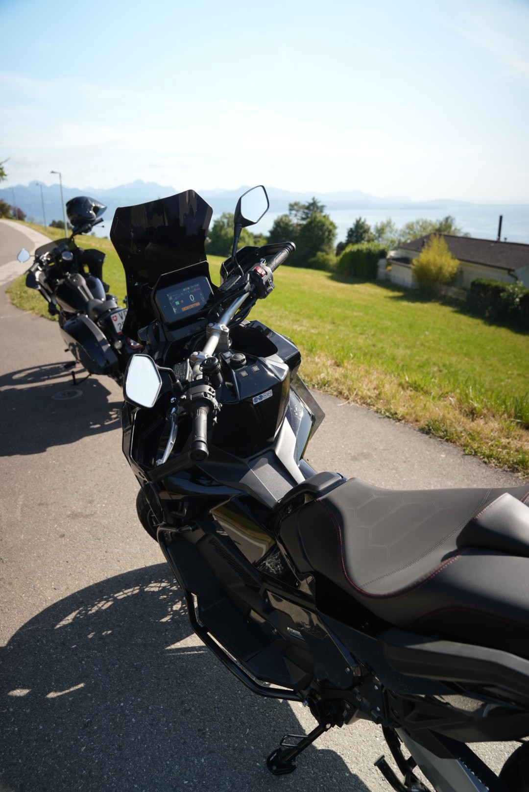 HONDA X-ADV 750-image-4