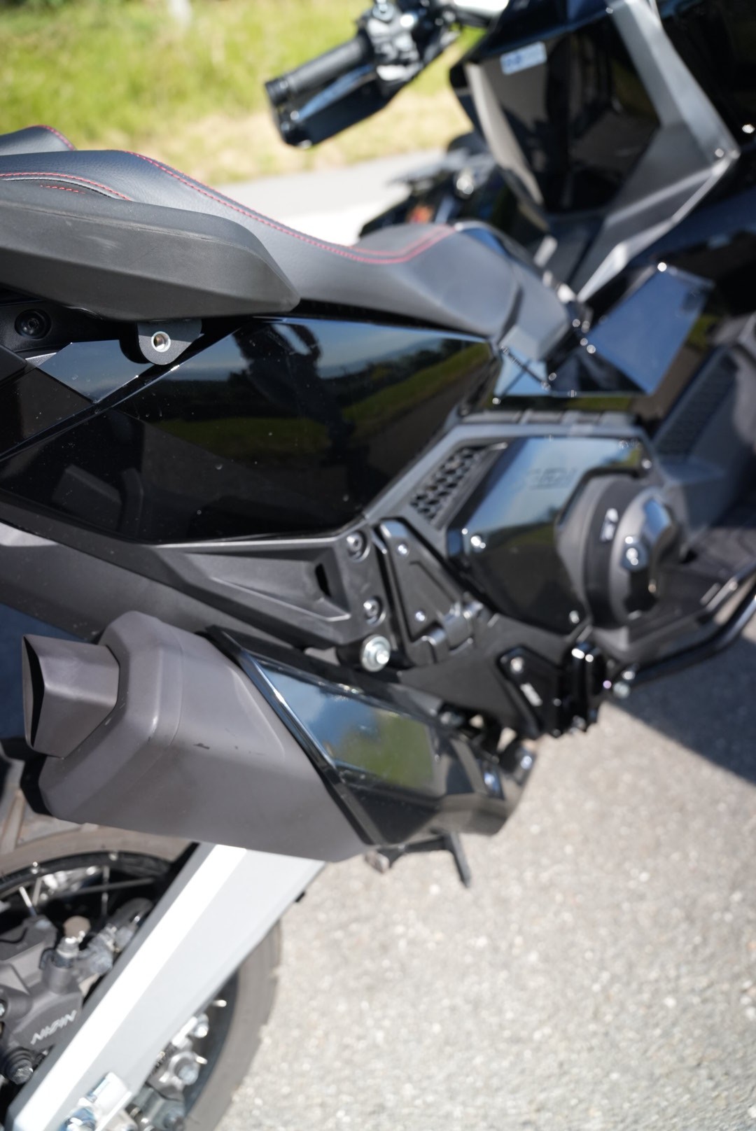 HONDA X-ADV 750-image-3