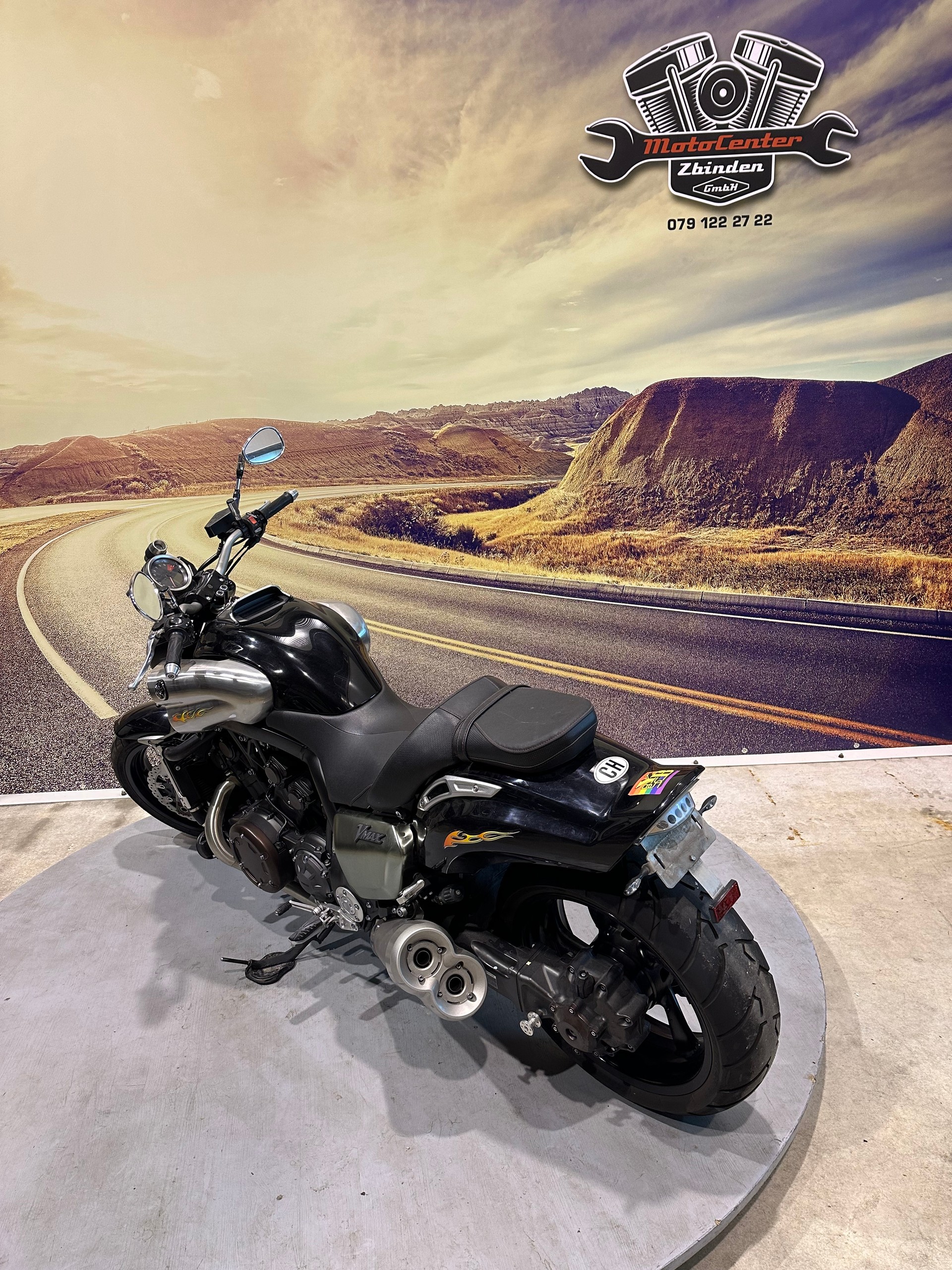 YAMAHA V-MAX-image-7