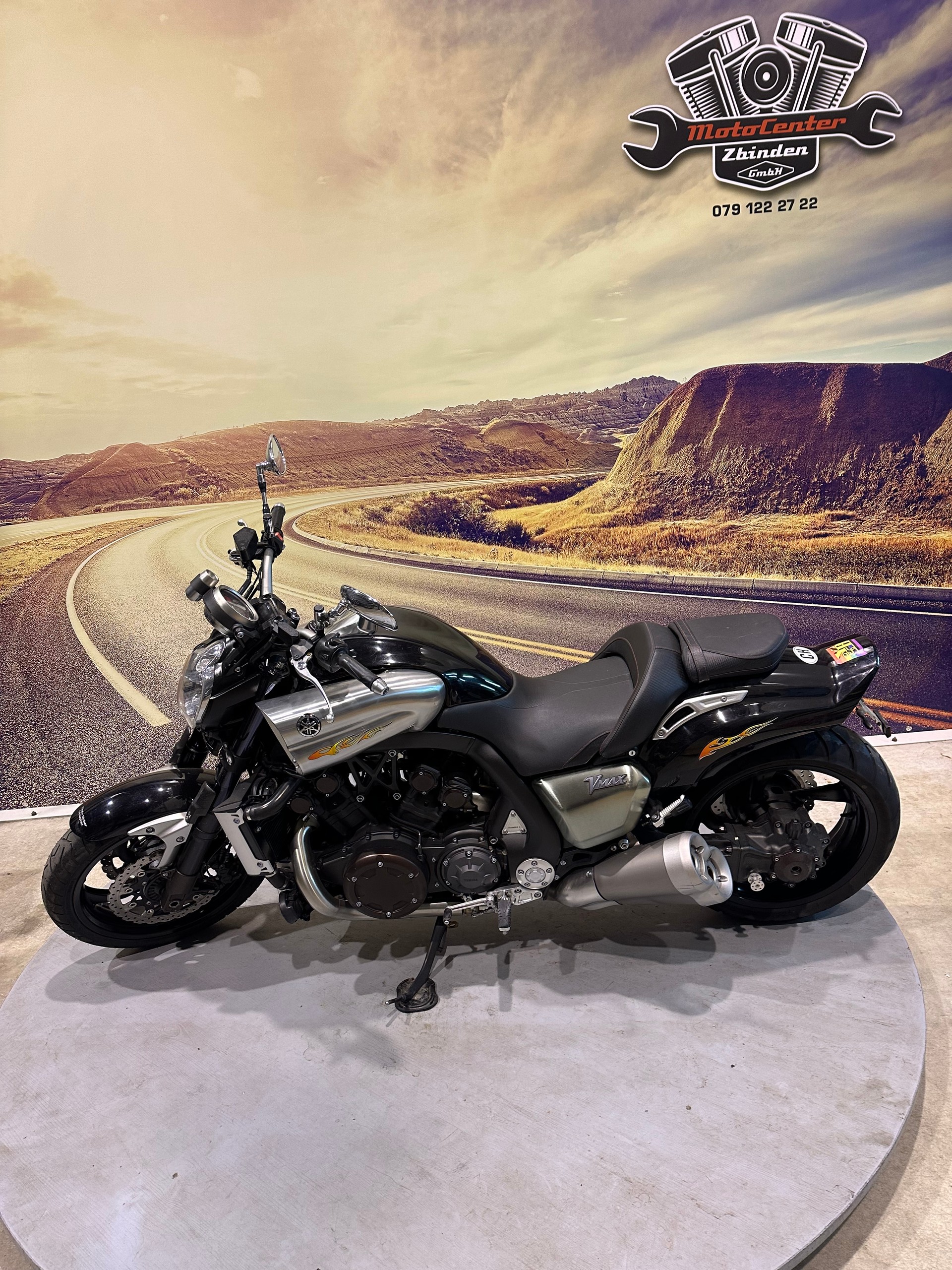YAMAHA V-MAX-image-6