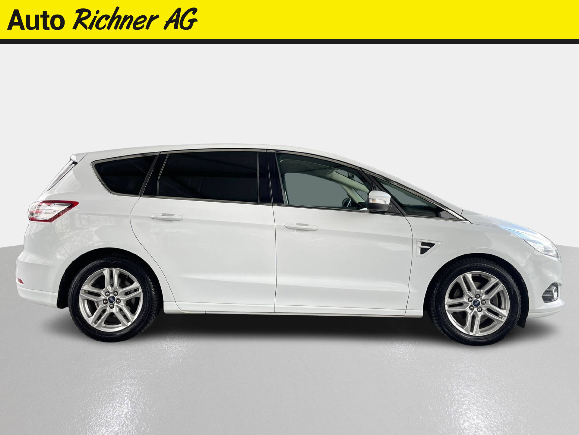 FORD S-Max 2.0 TDCi 190 Titanium-image-2