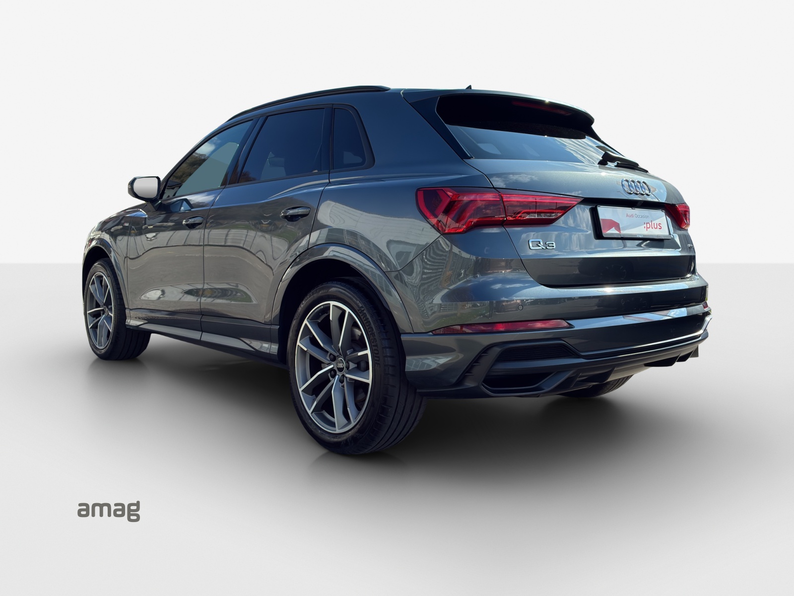 AUDI Q3 40 TDI S line Attraction quattro S-tronic-showroom-element-2