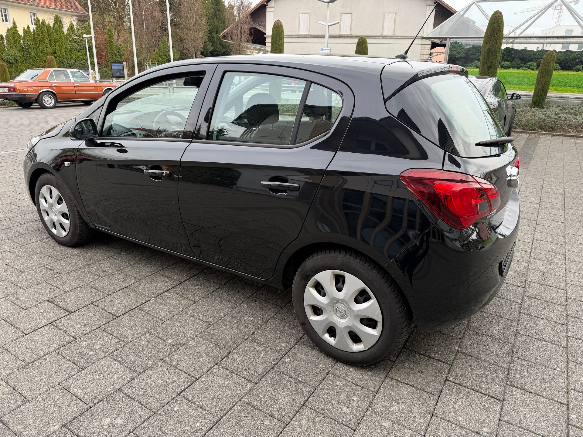 OPEL Corsa 1.4 TP Cosmo Automatic-image-3