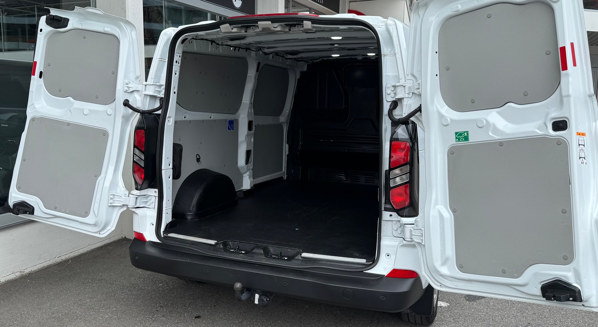 FORD Transit Custom 320 L2H1 Trend Automat 4x4-image-7