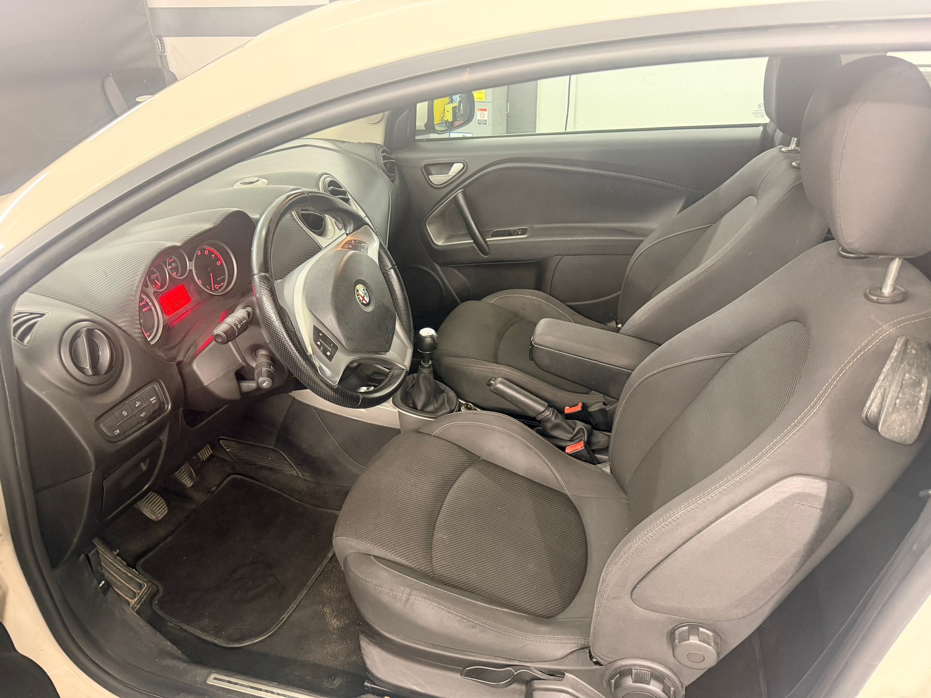 ALFA ROMEO MiTo 1.4 Distinctive-image-7