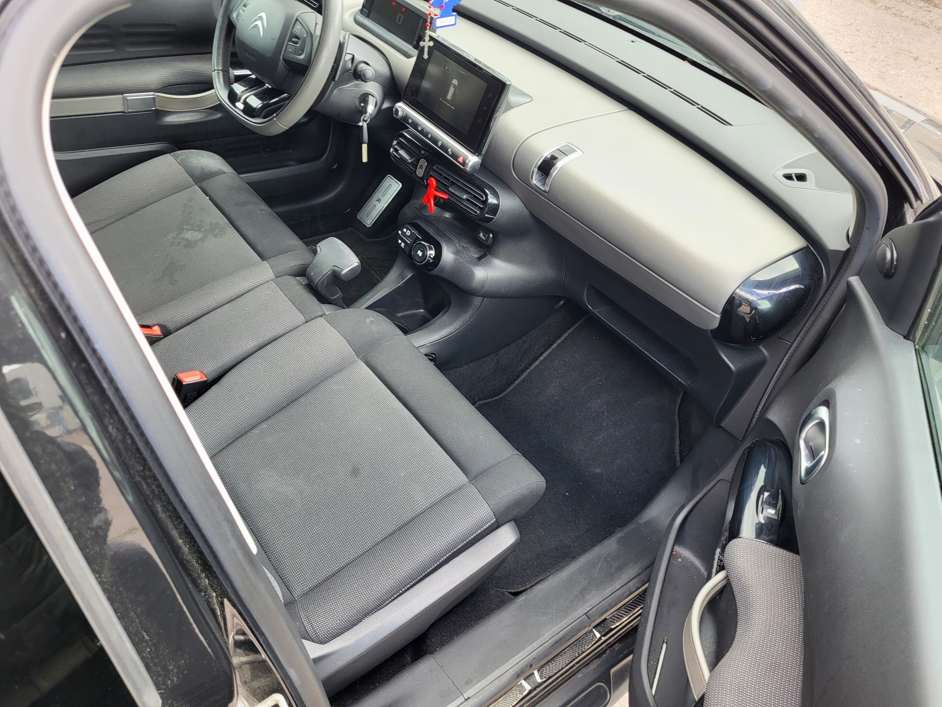 CITROEN C4 Cactus 1.6 BlueHDi Feel ETG6-image-5