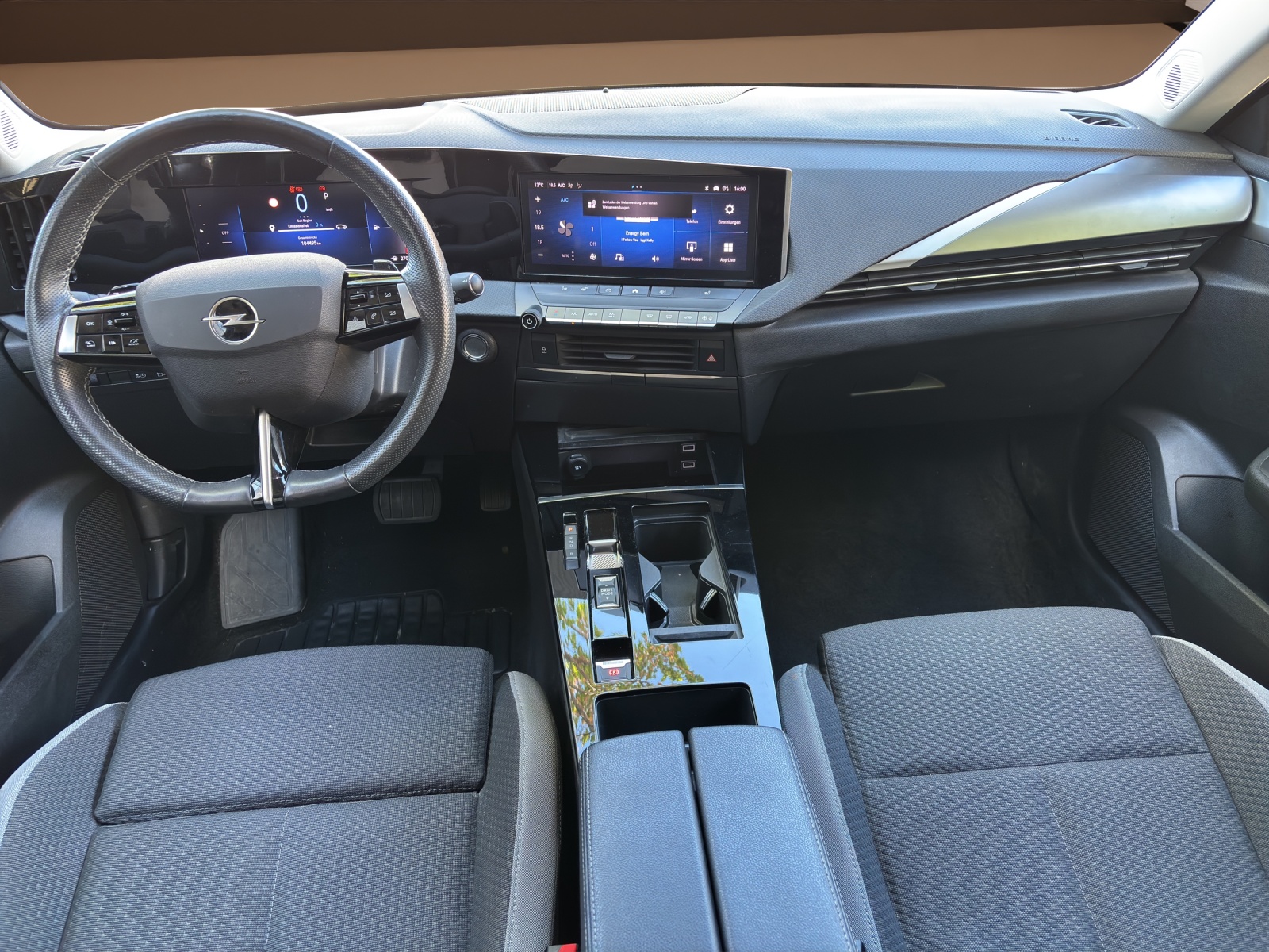 OPEL Astra 1.6 PHEV Turbo Swiss A-image-8