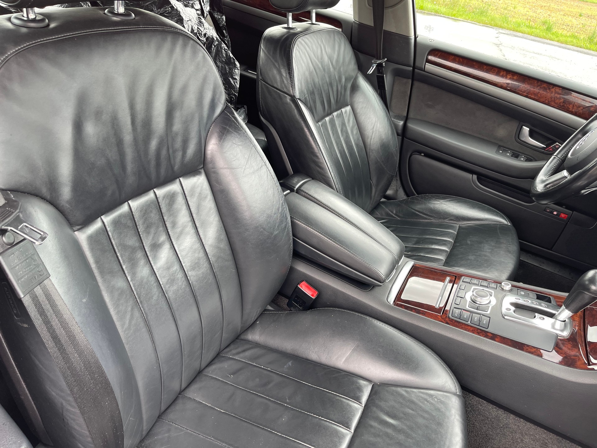 AUDI A8 4.2 quattro tiptronic-image-5