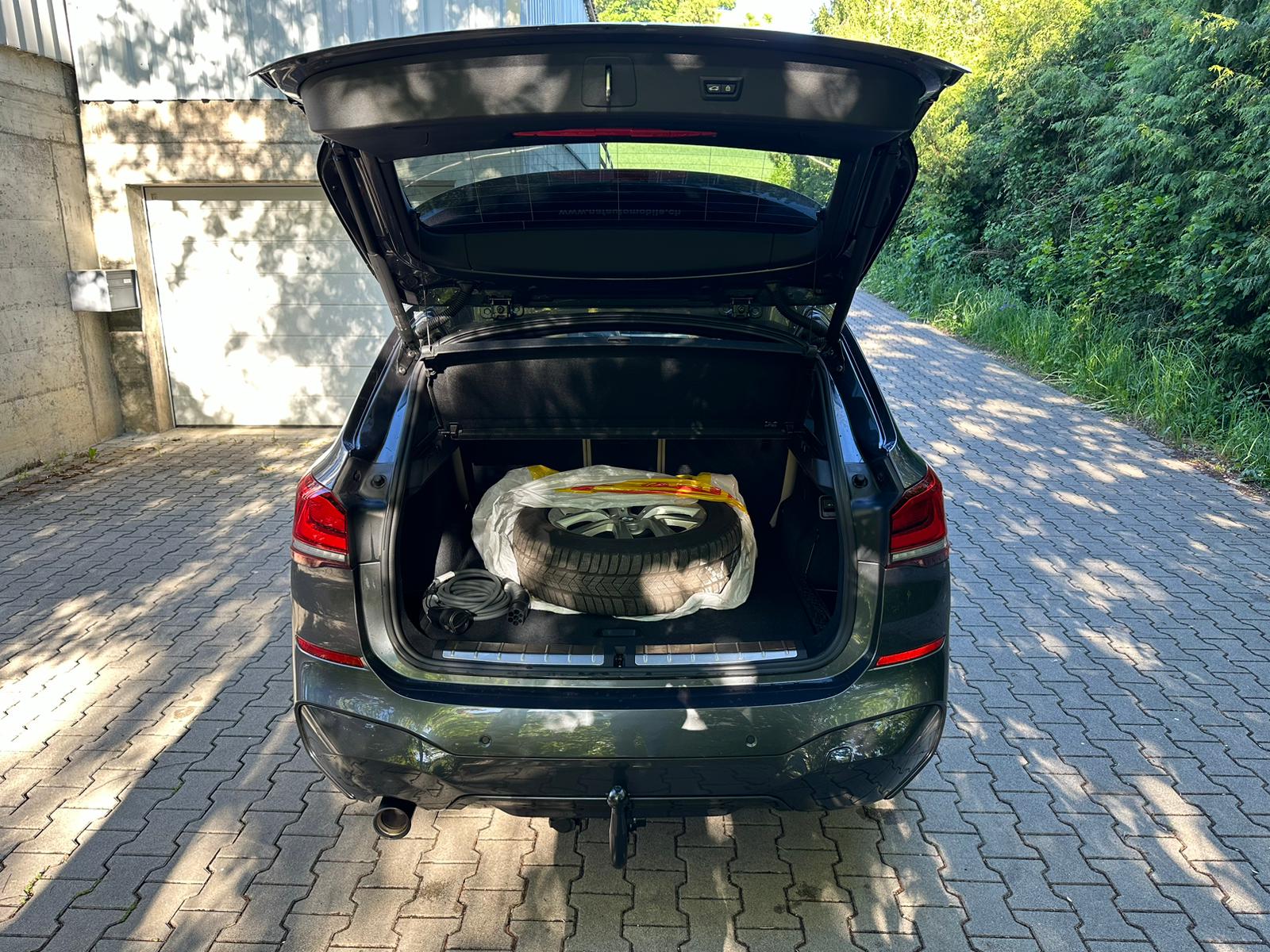 BMW X1 xDrive 25e M Sport Steptronic-image-13