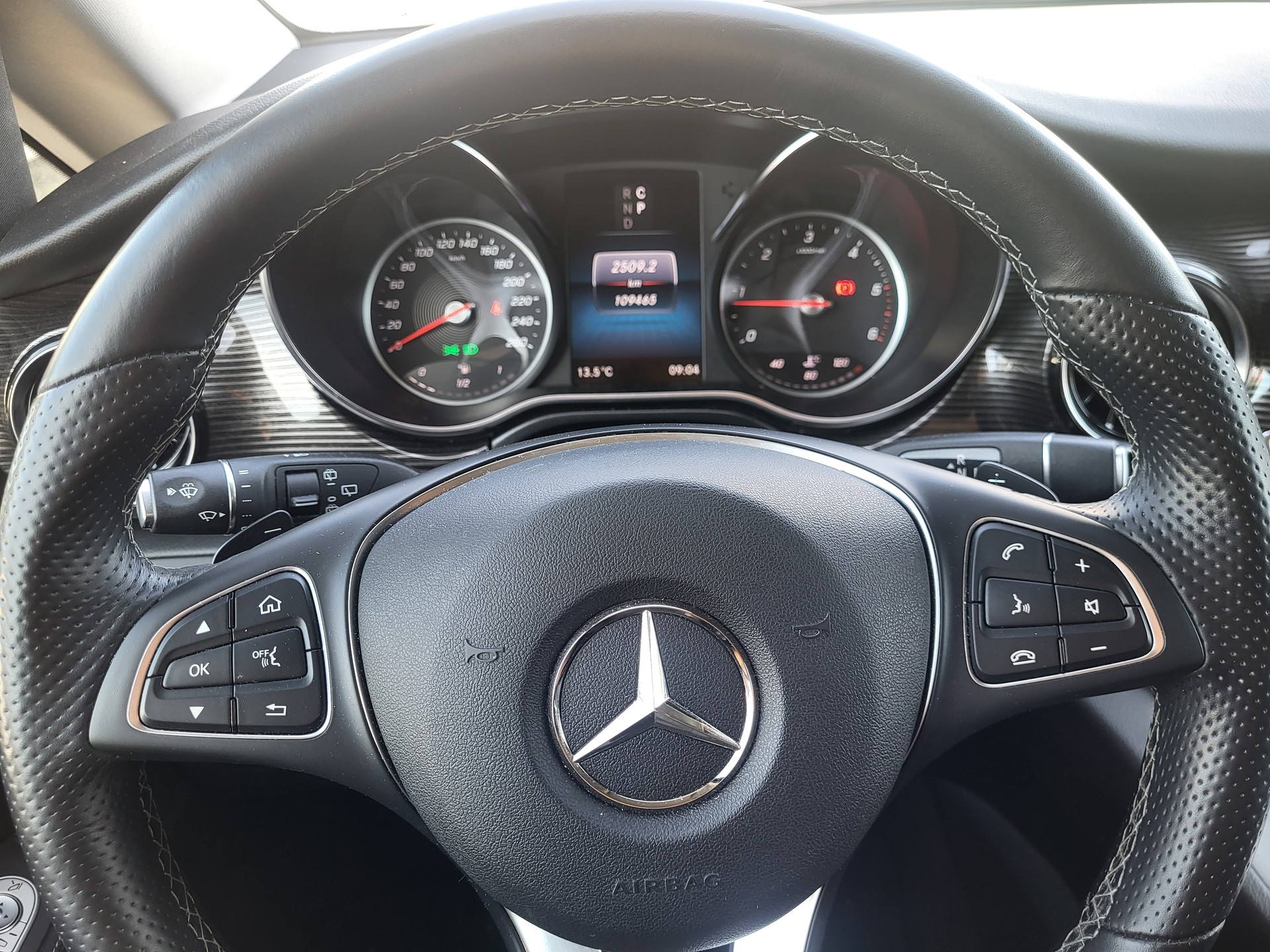 MERCEDES-BENZ V 250 d kompakt 4Matic 9G-Tronic-image-10