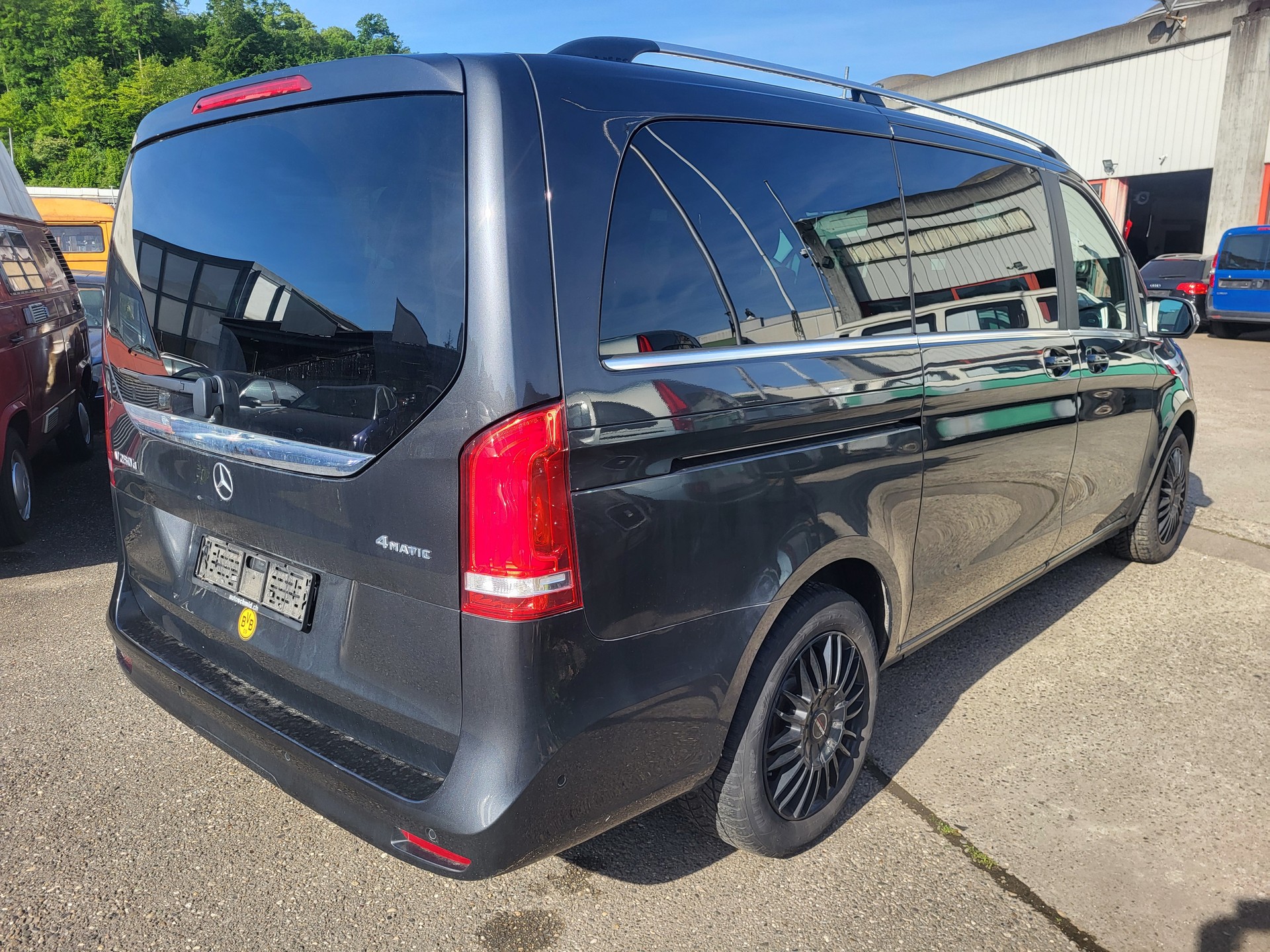 MERCEDES-BENZ V 250 d kompakt 4Matic 9G-Tronic-image-3
