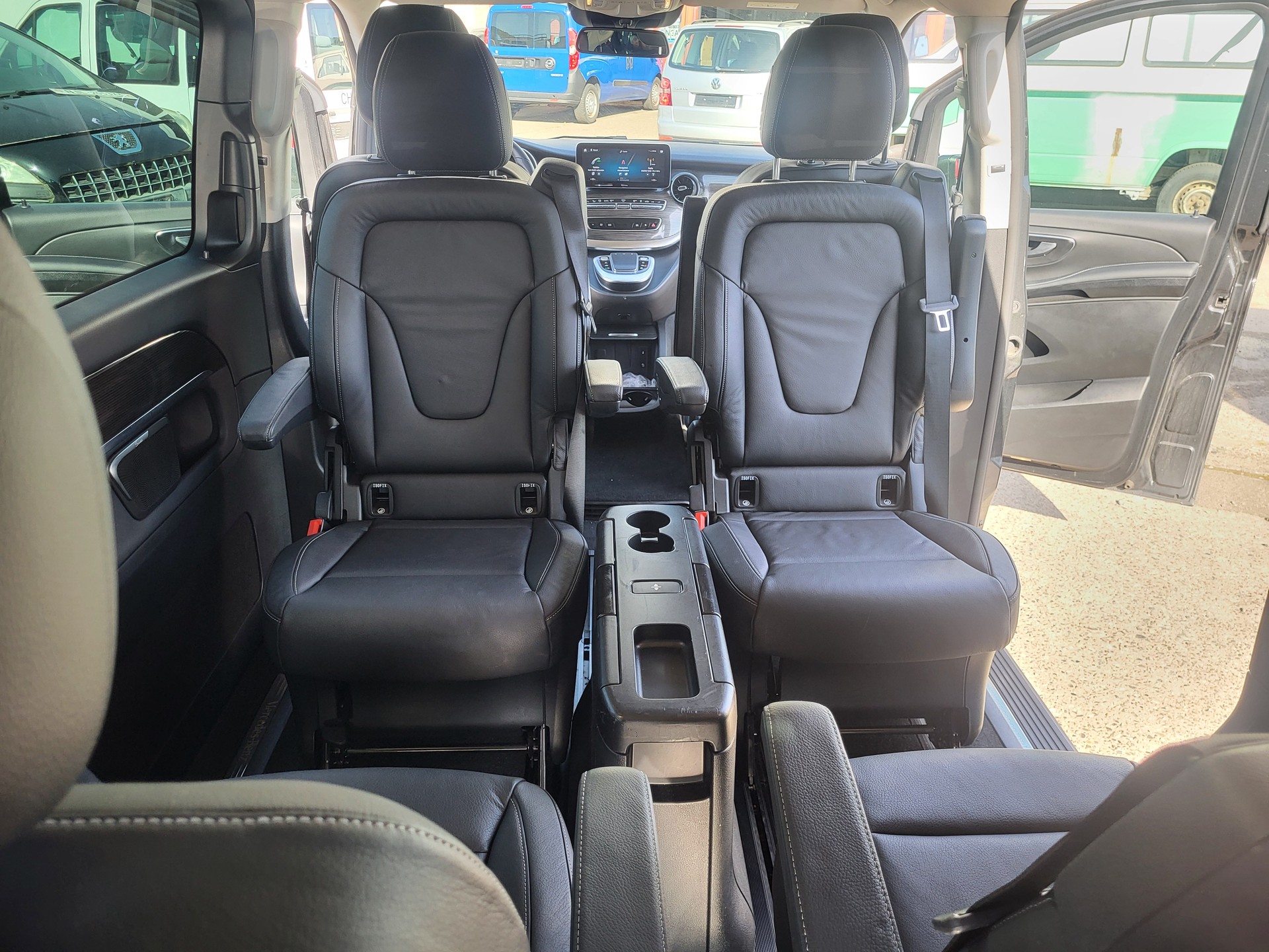 MERCEDES-BENZ V 250 d kompakt 4Matic 9G-Tronic-image-13